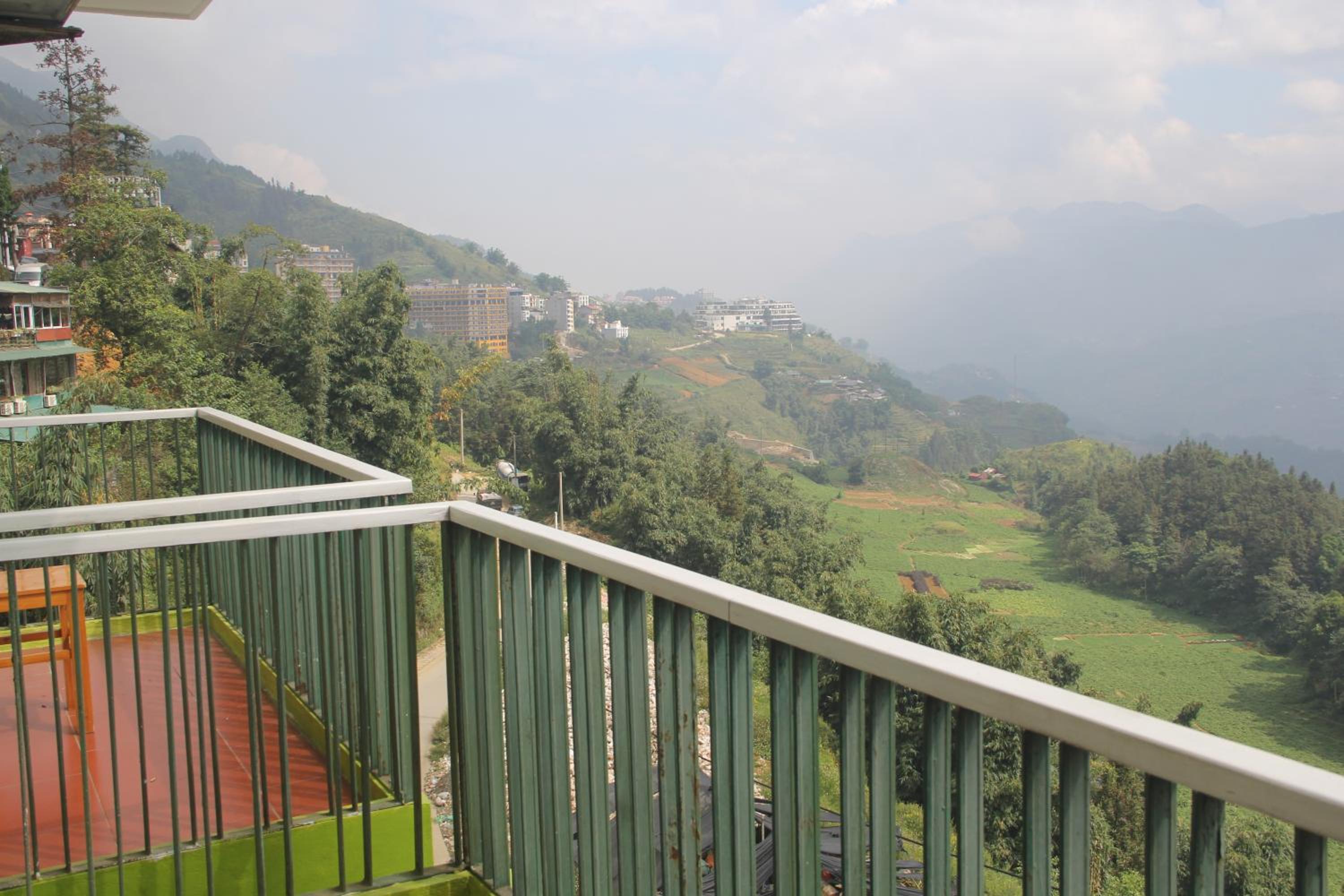 Double Room with Mountain View - Photo 8