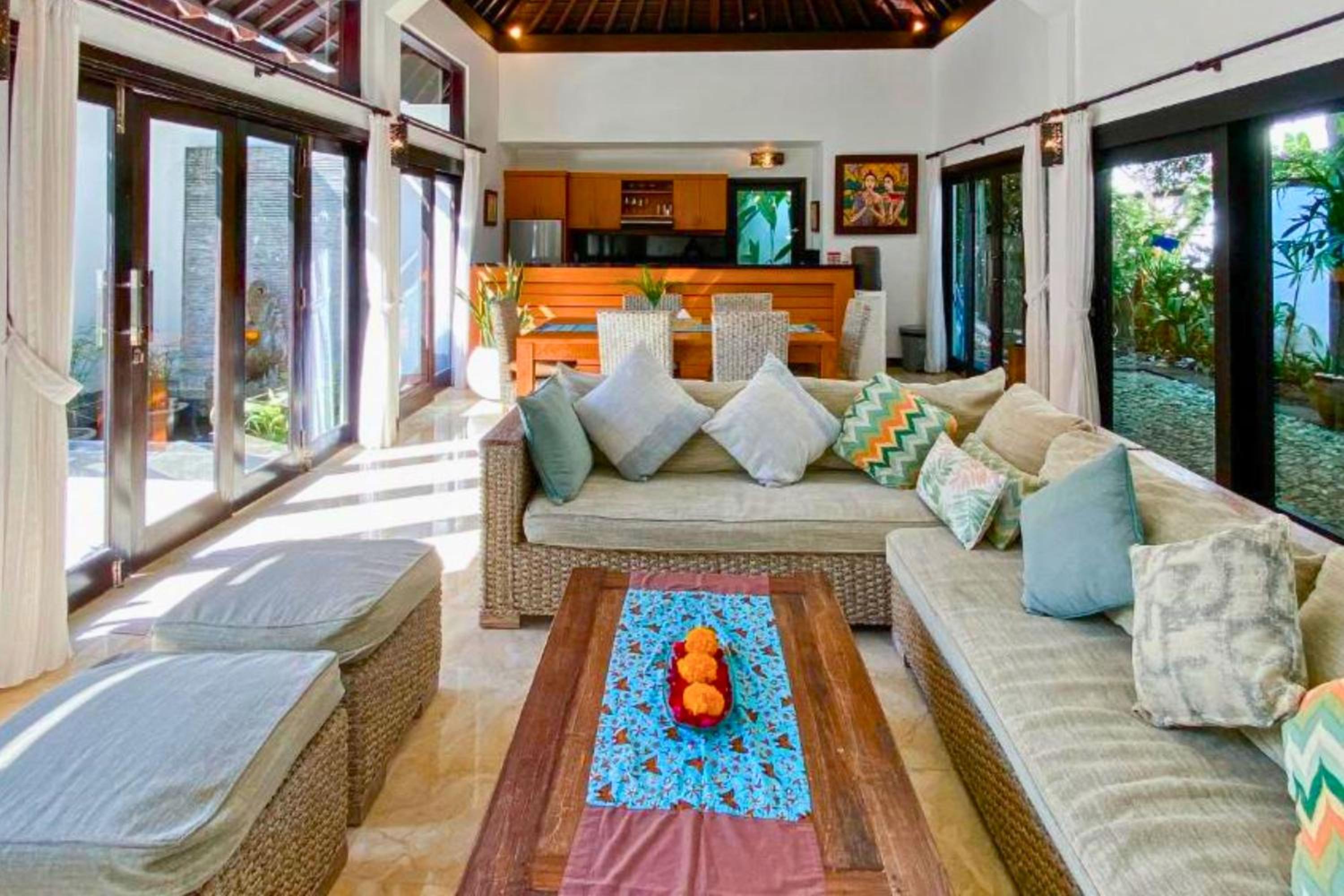 Three-Bedroom Villa photo 3