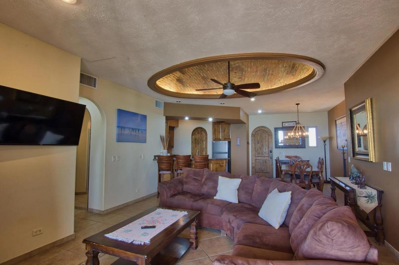 Two-Bedroom Apartment With Balcony And Sea View