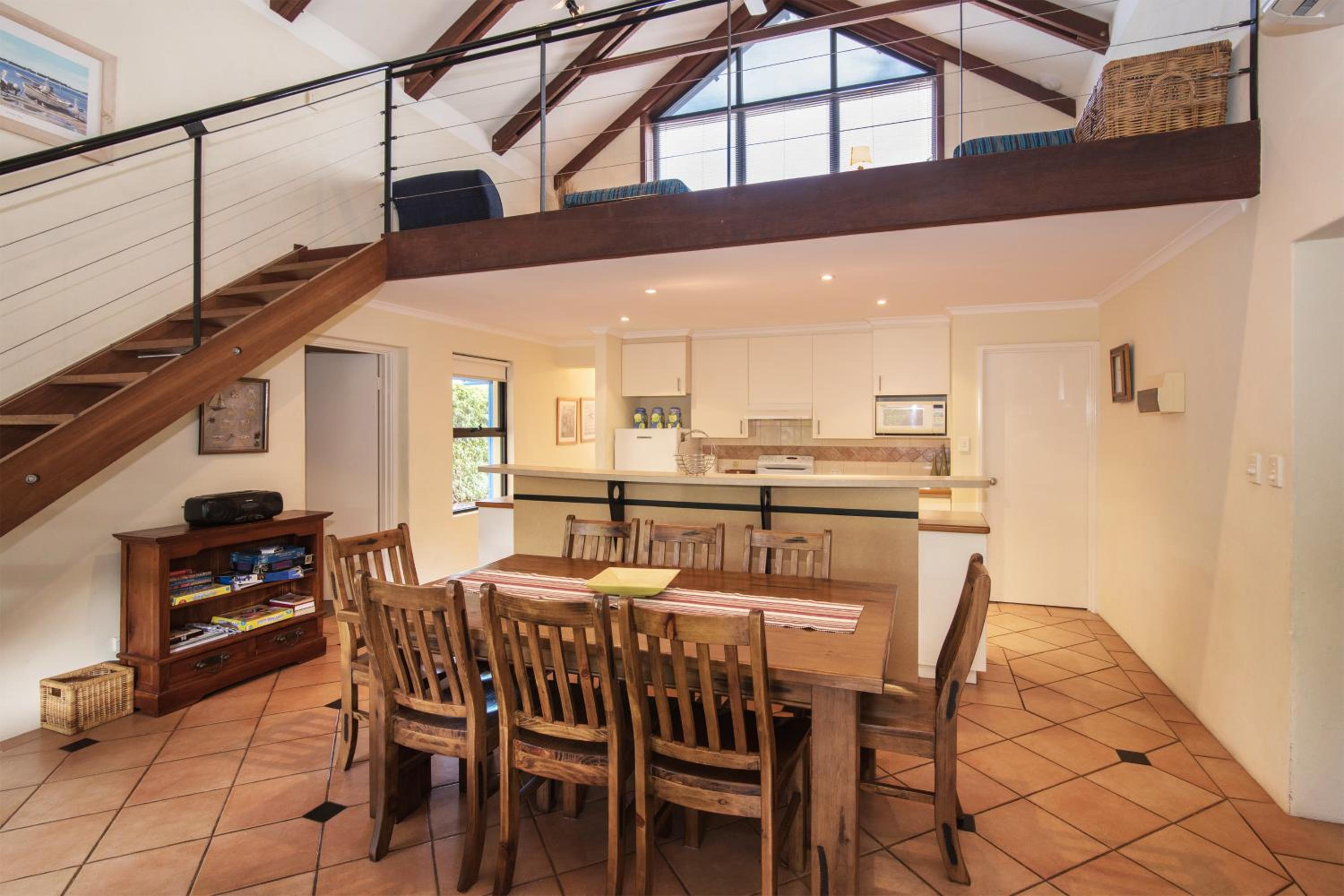 Swell - Three Bedroom Cottage with Loft photo 3