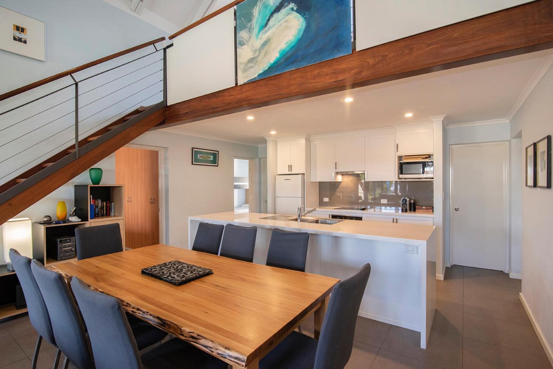 Beach - Three Bedroom Cottage with Loft photo 3