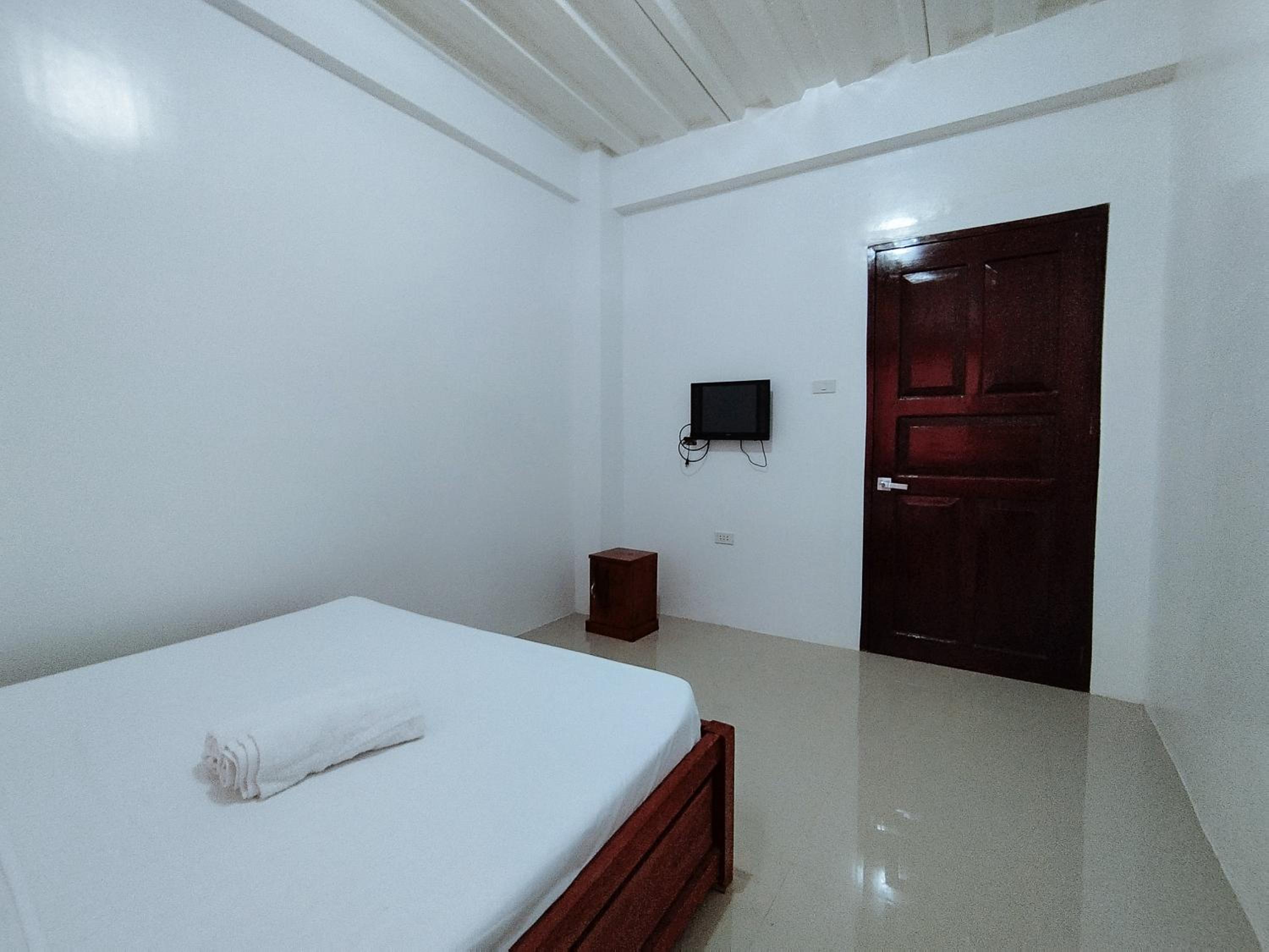 Standard Double Room - Photo 4