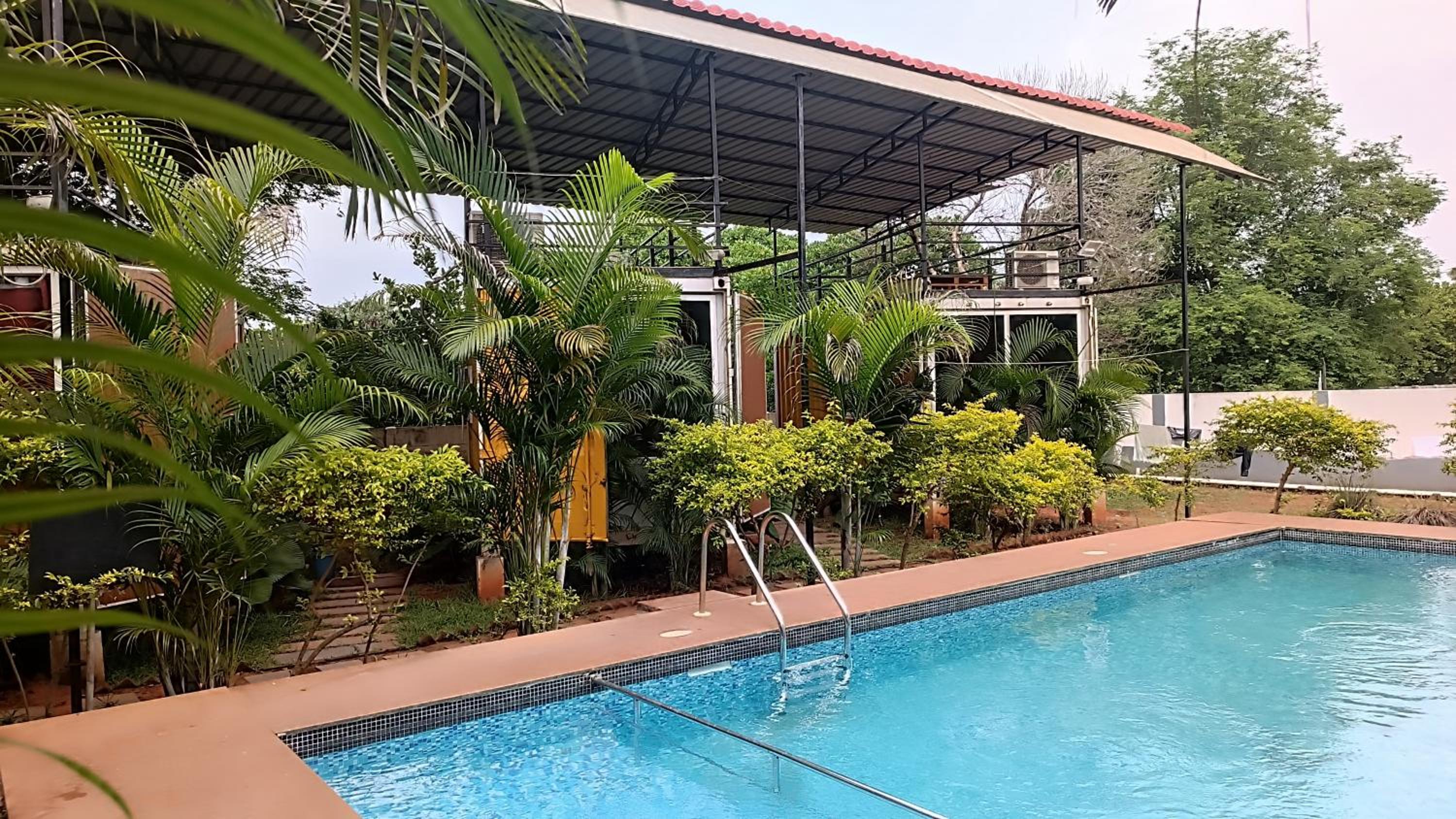 Studio with Pool View photo 3