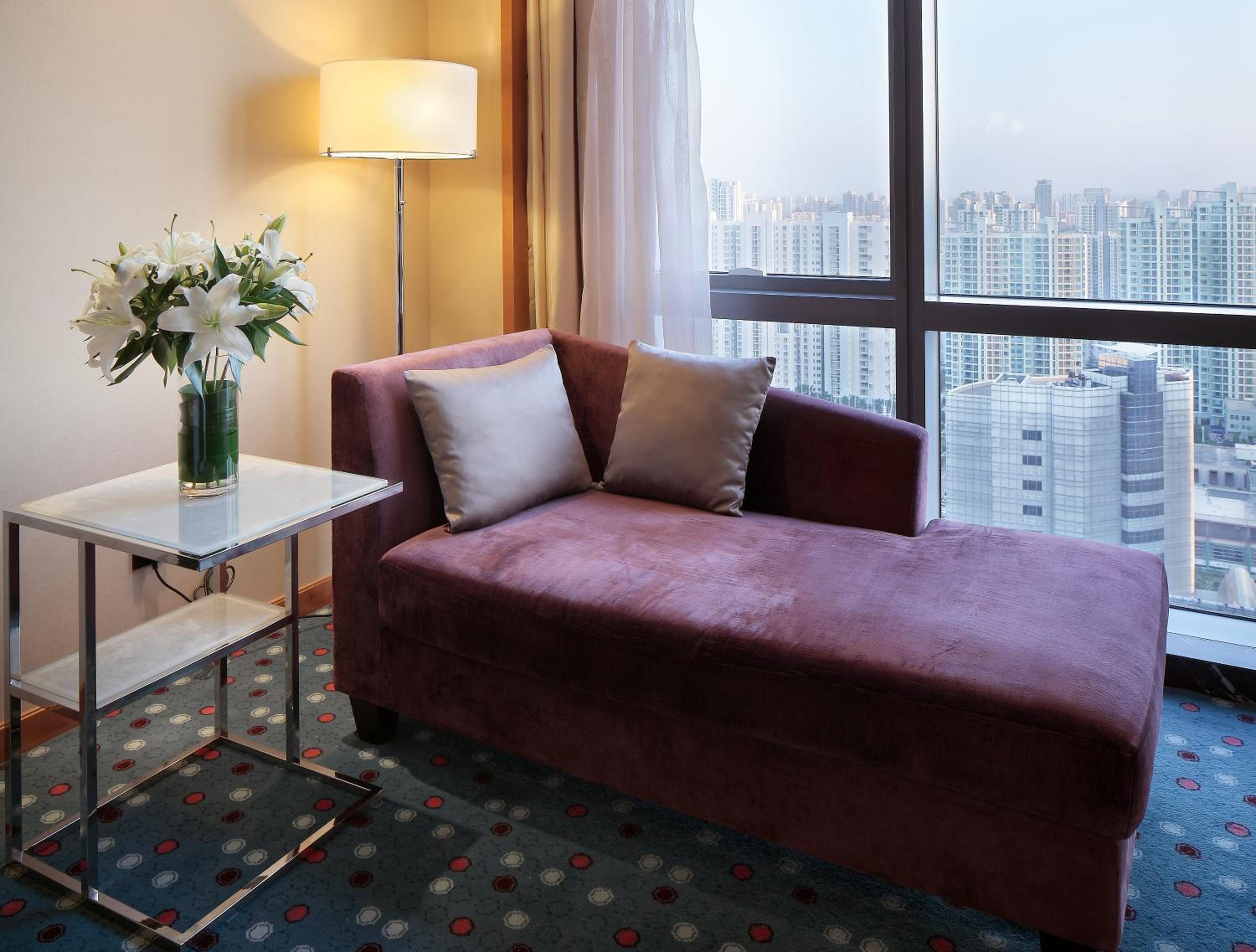Premium King Room