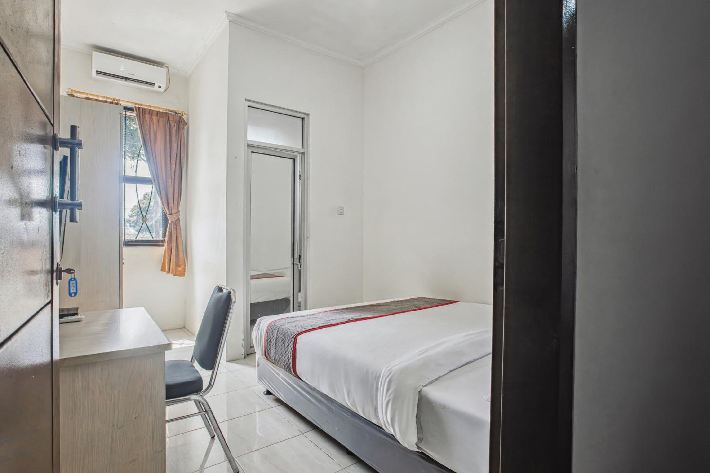 Deluxe Double Room photo 2