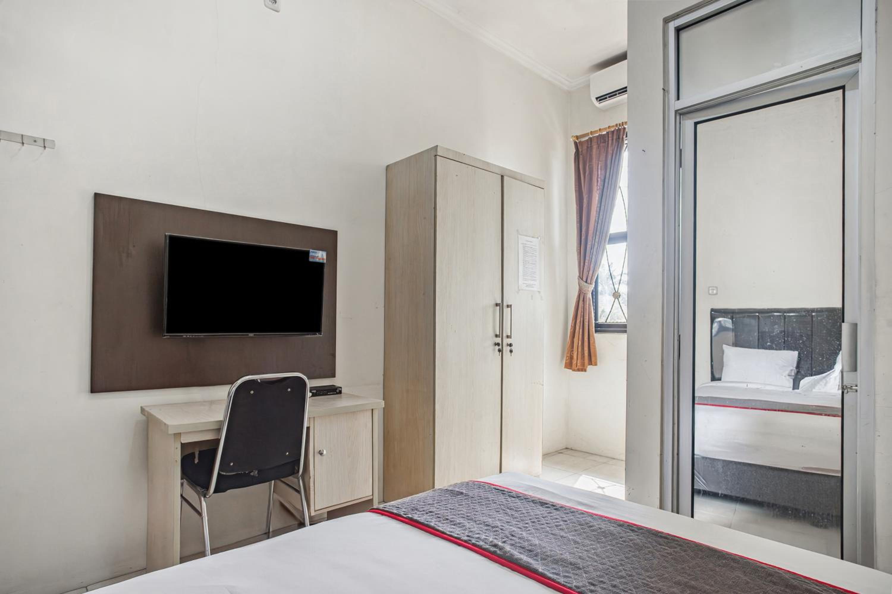Deluxe Double Room photo 3