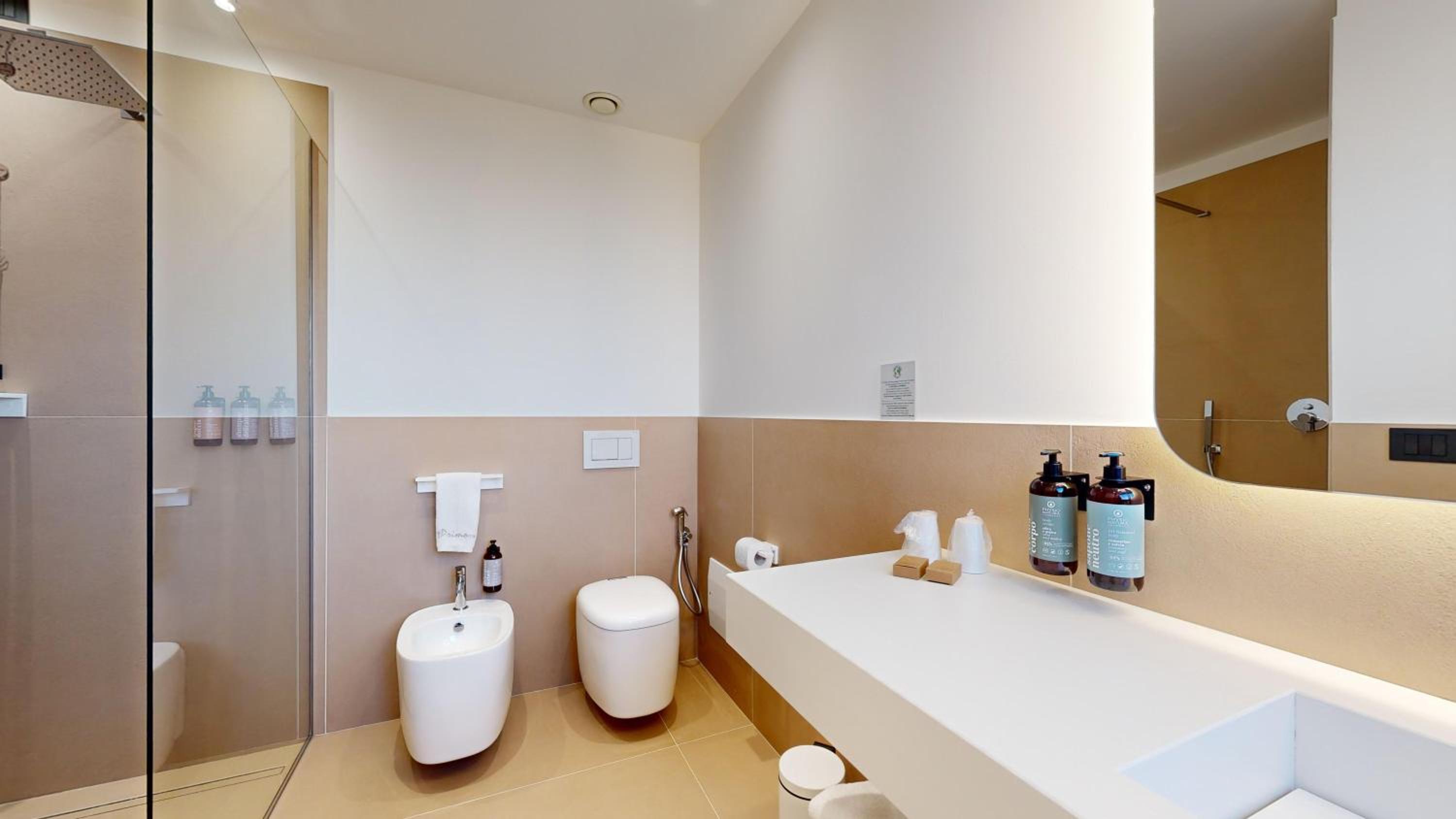 Superior Double or Twin Room with Balcony photo 3