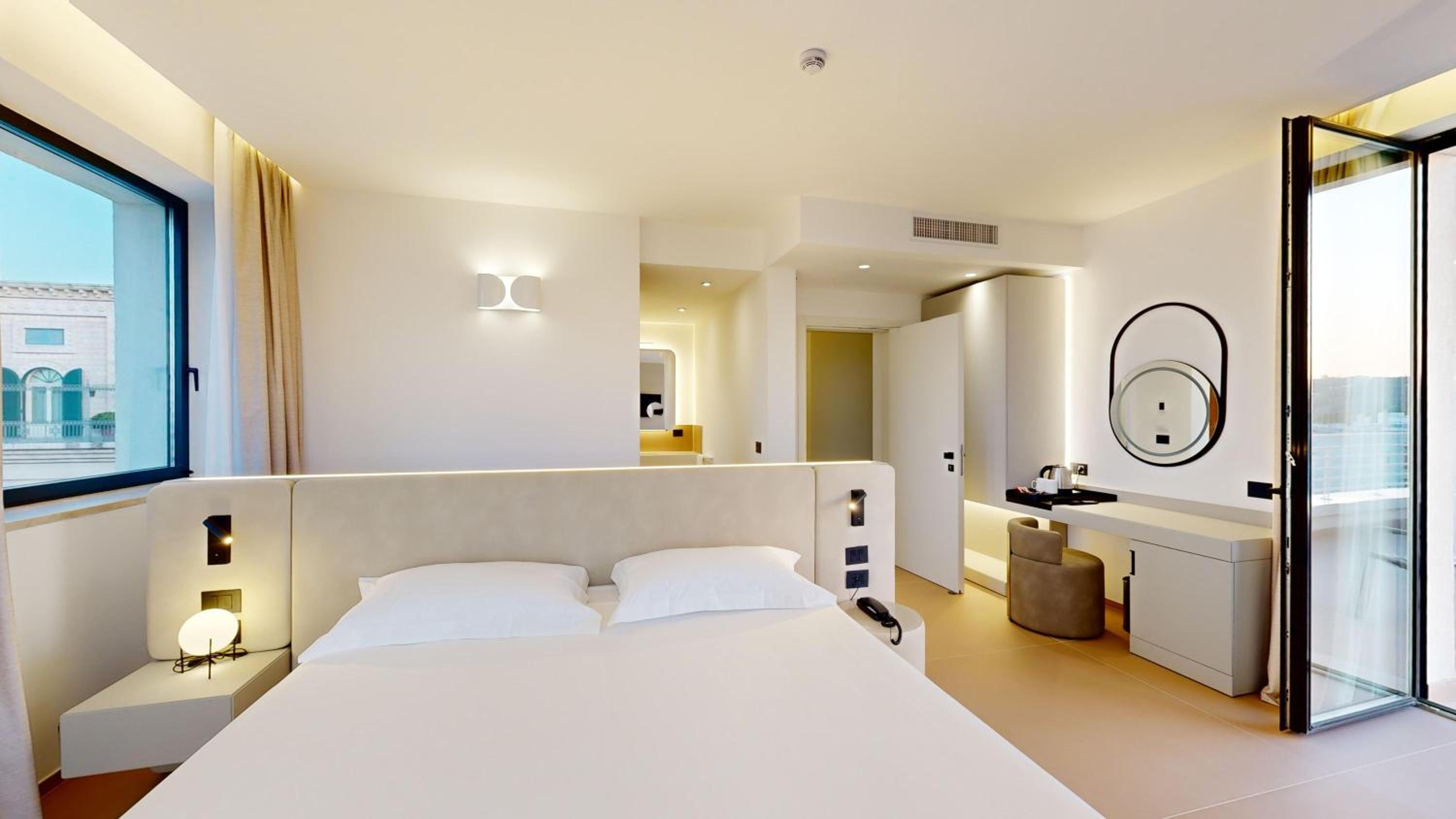 Superior Double or Twin Room with Terrace - Photo 2