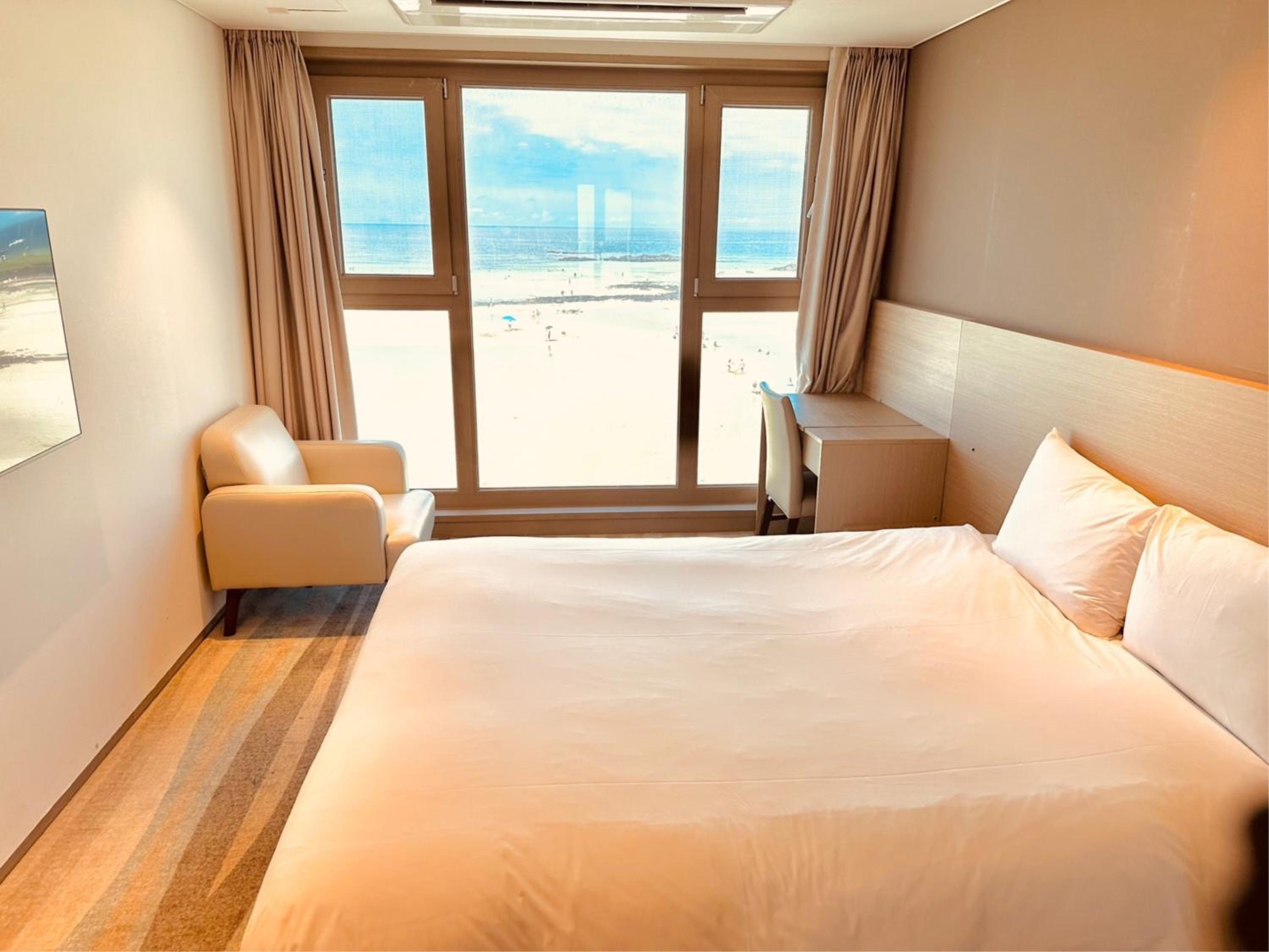 Deluxe Double Room With Sea View