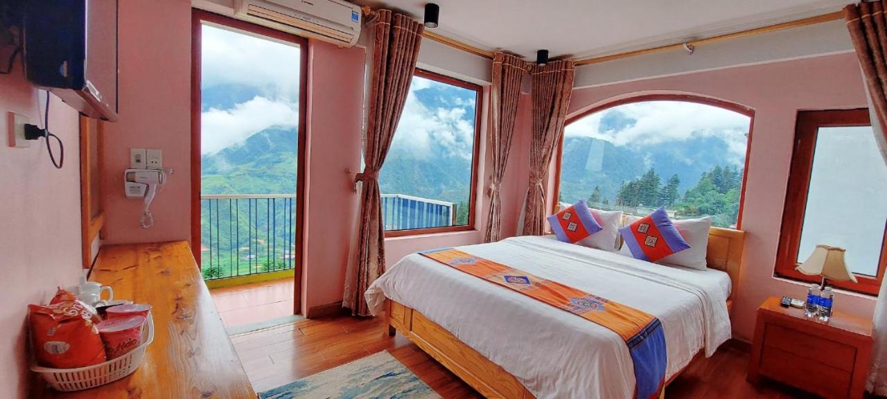 Double Room with Mountain View - Photo 9