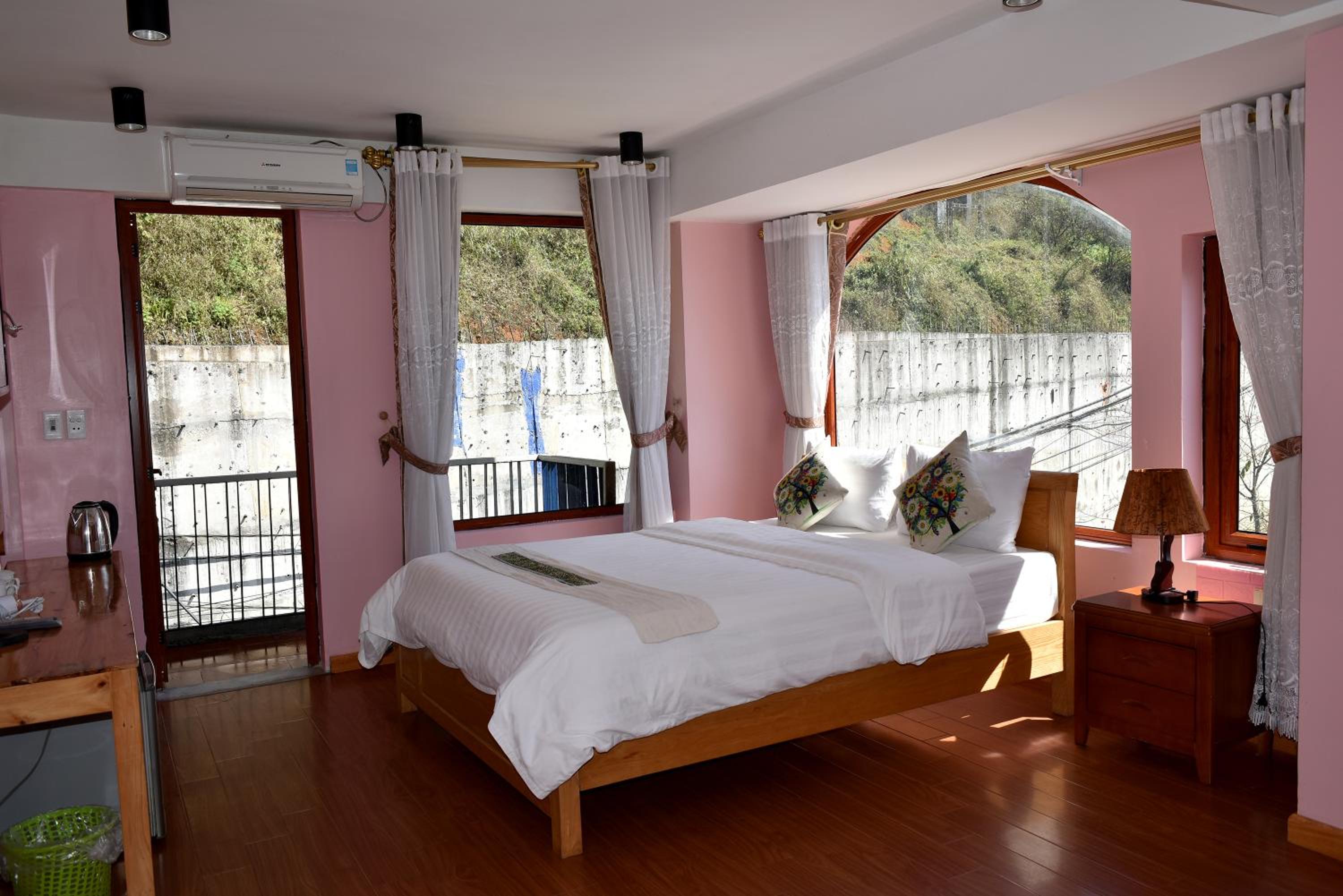 Double Room with Garden View - Photo 14