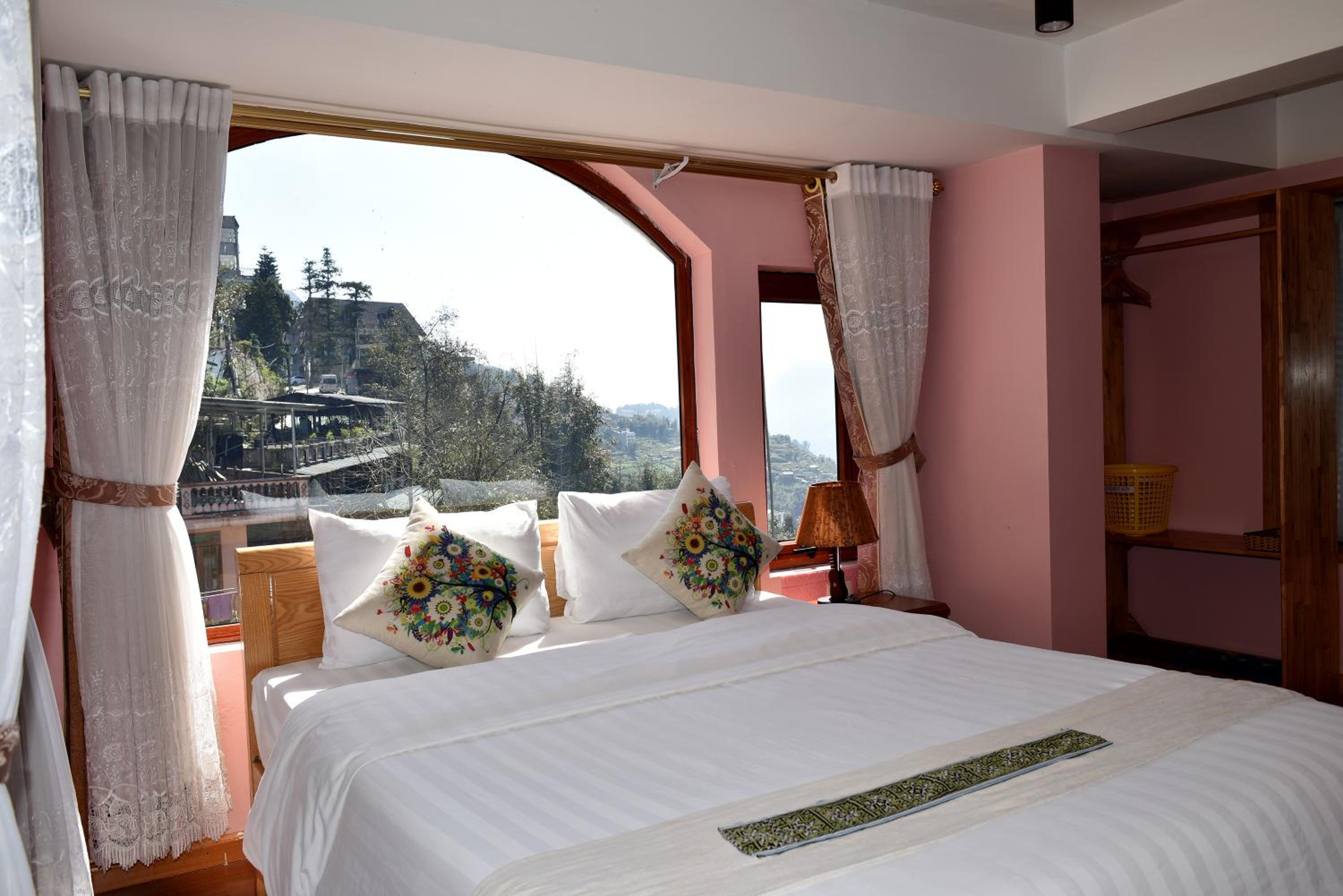 Double Room with Garden View - Photo 13