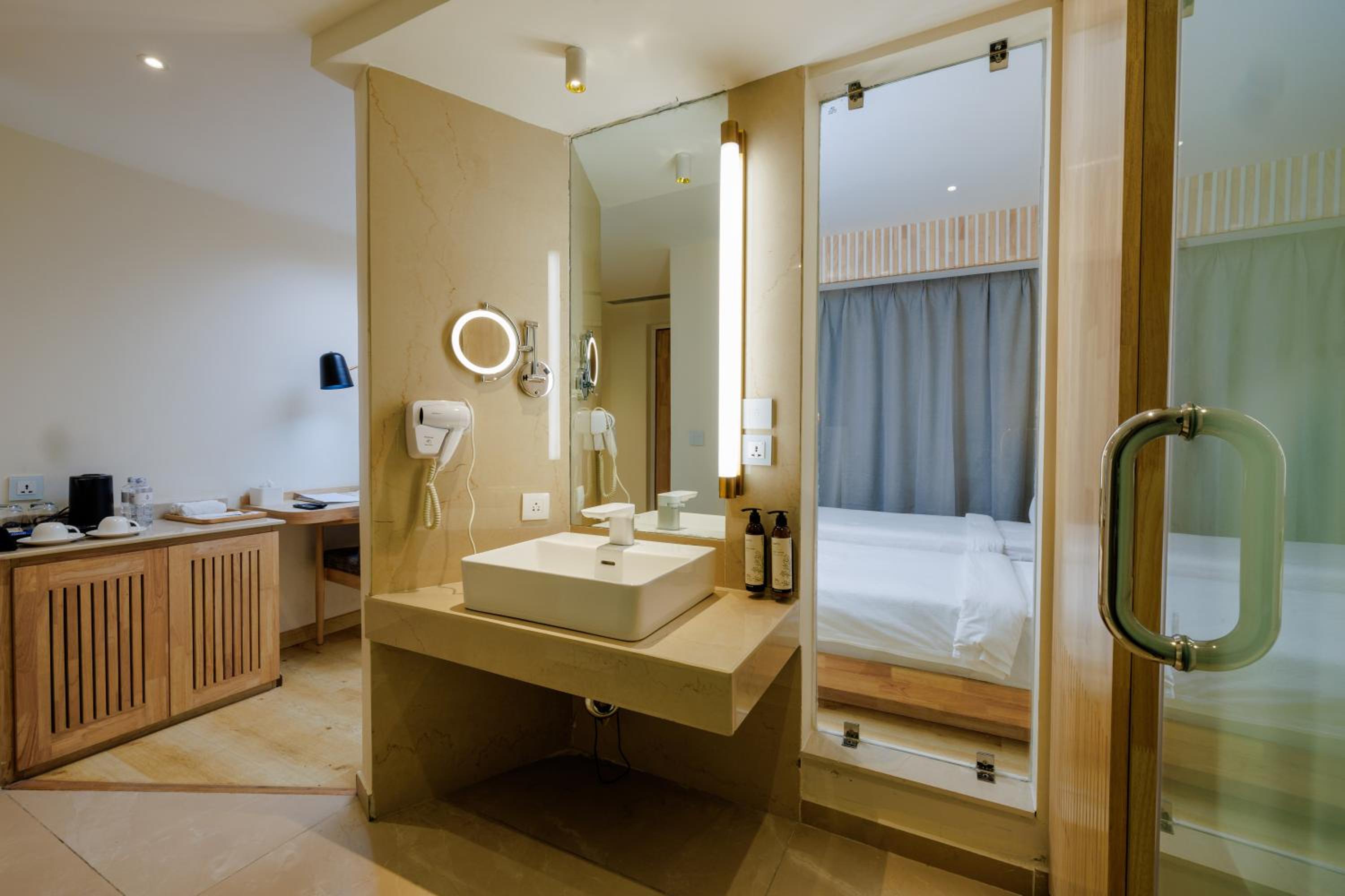Deluxe Twin Room photo 2