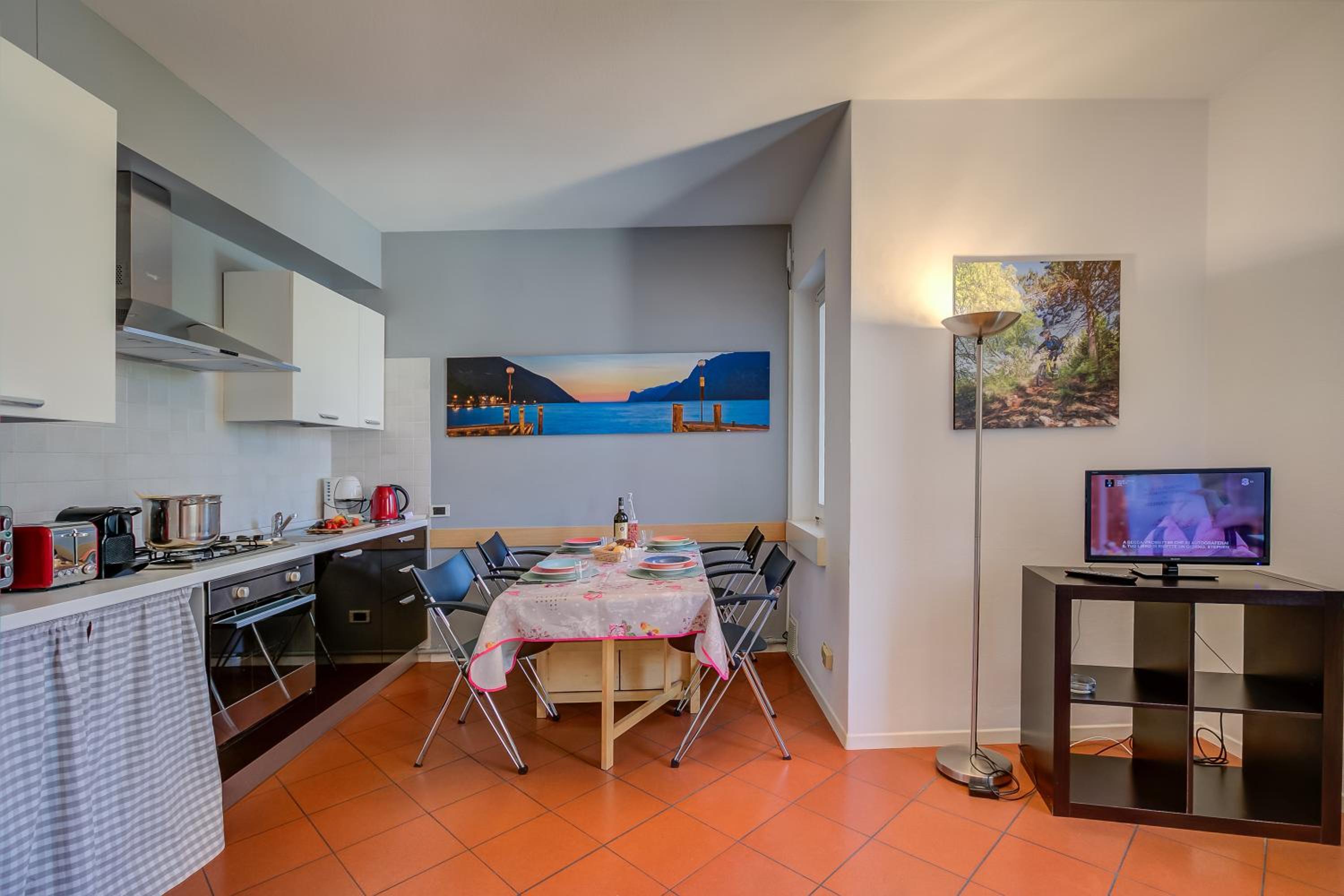 Apartment with Mountain View photo 3