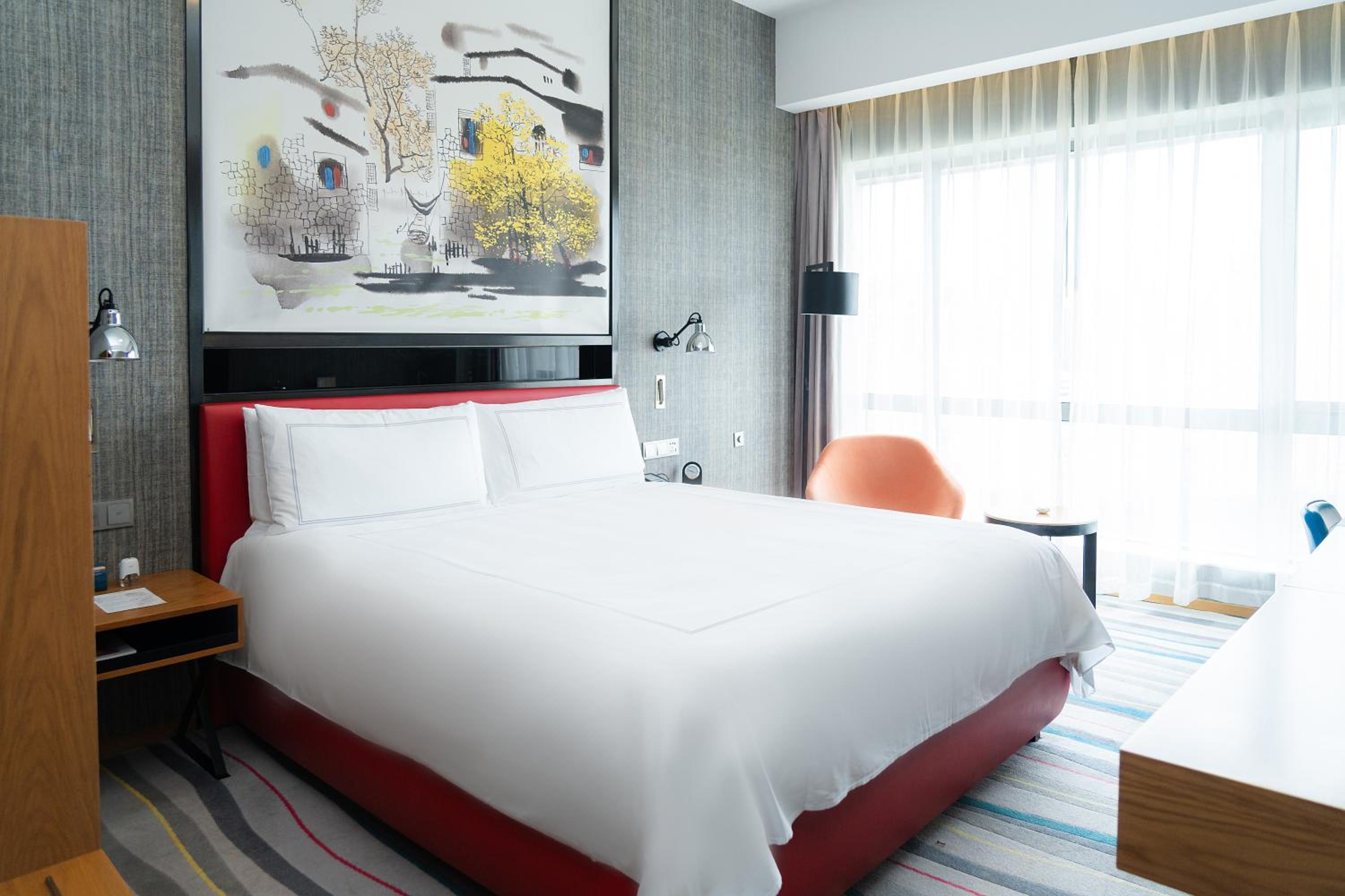 Deluxe King Room - Photo 1