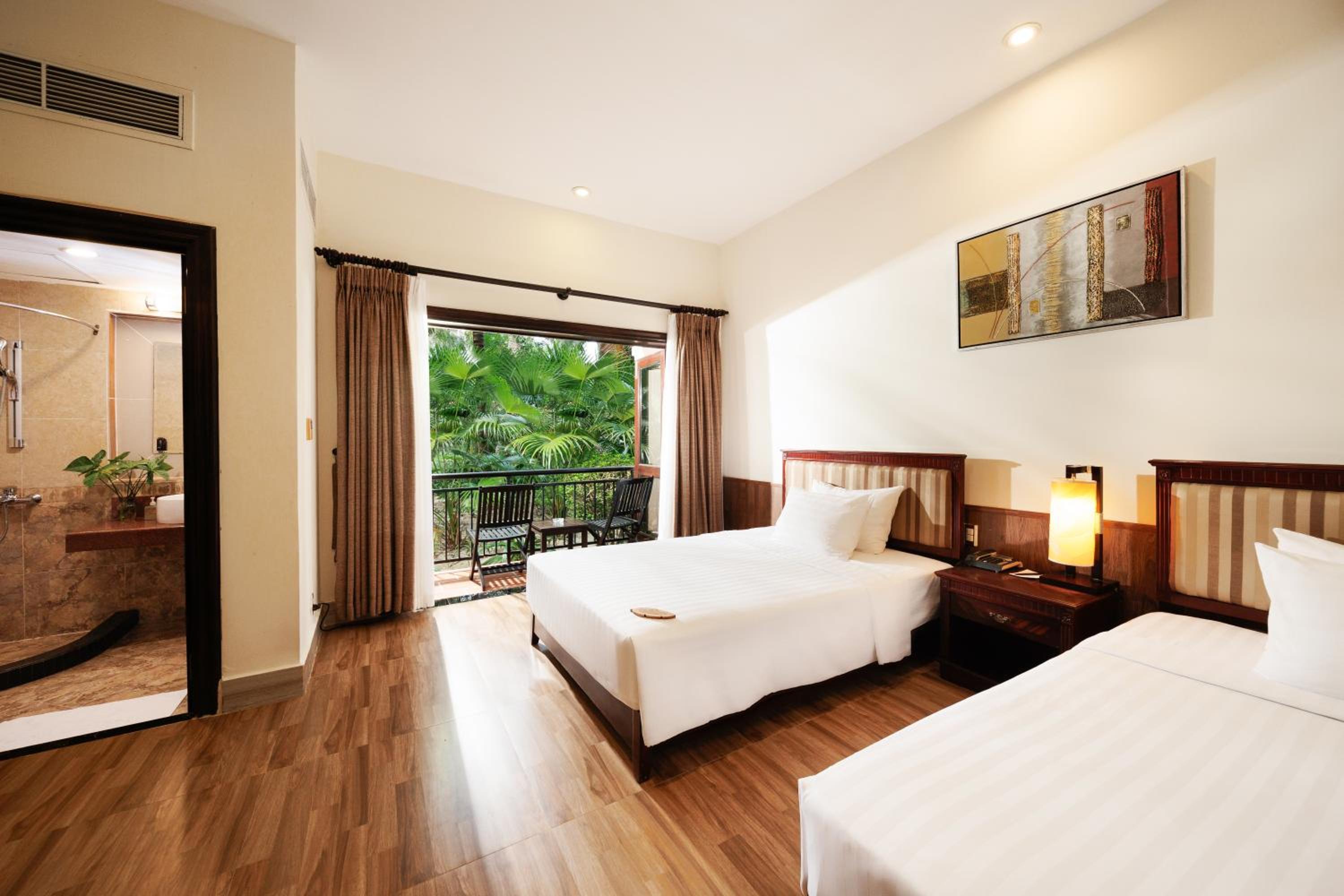 Superior Double or Twin Room with Garden View - Photo 1