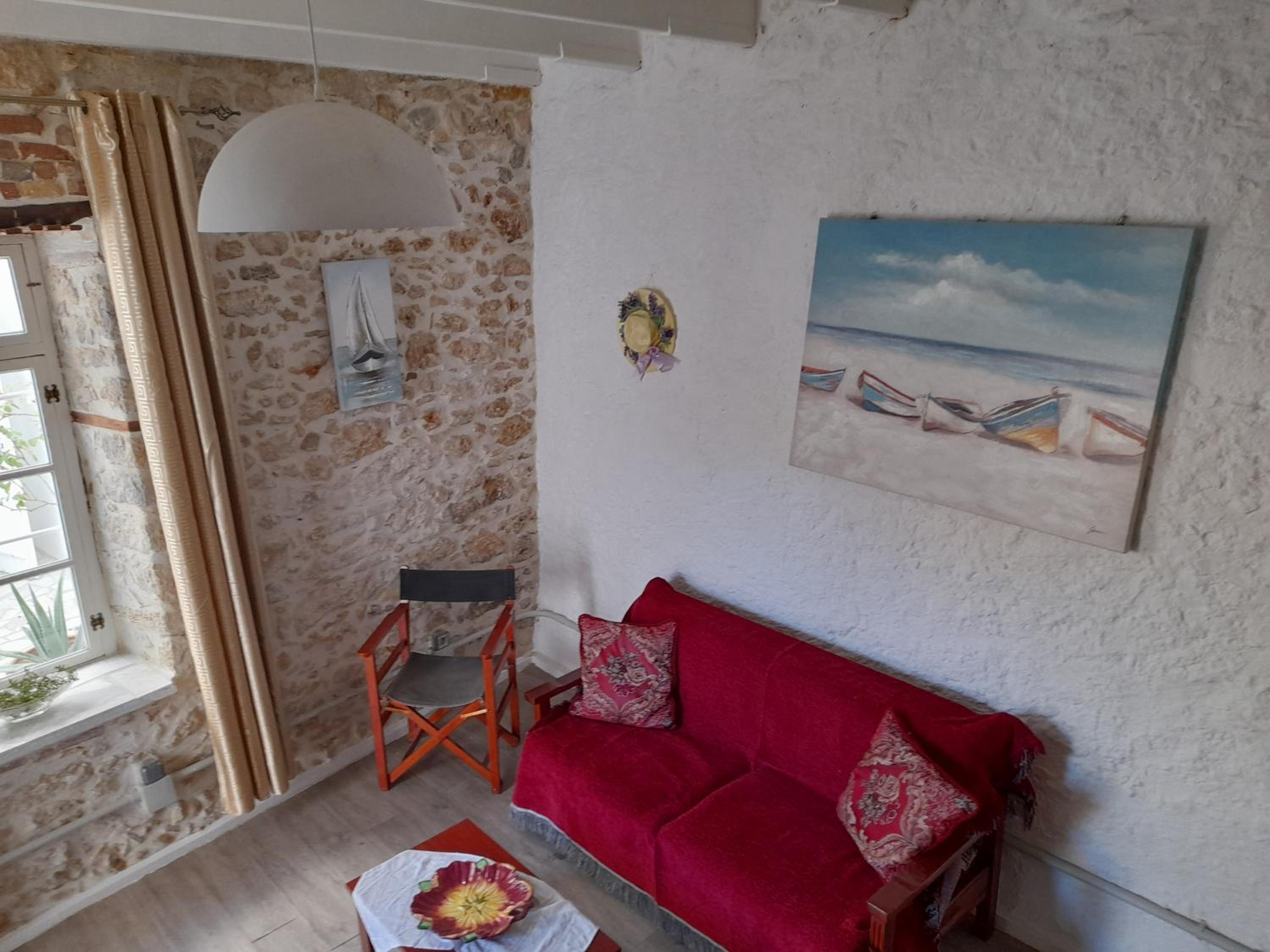 One-Bedroom House photo 1
