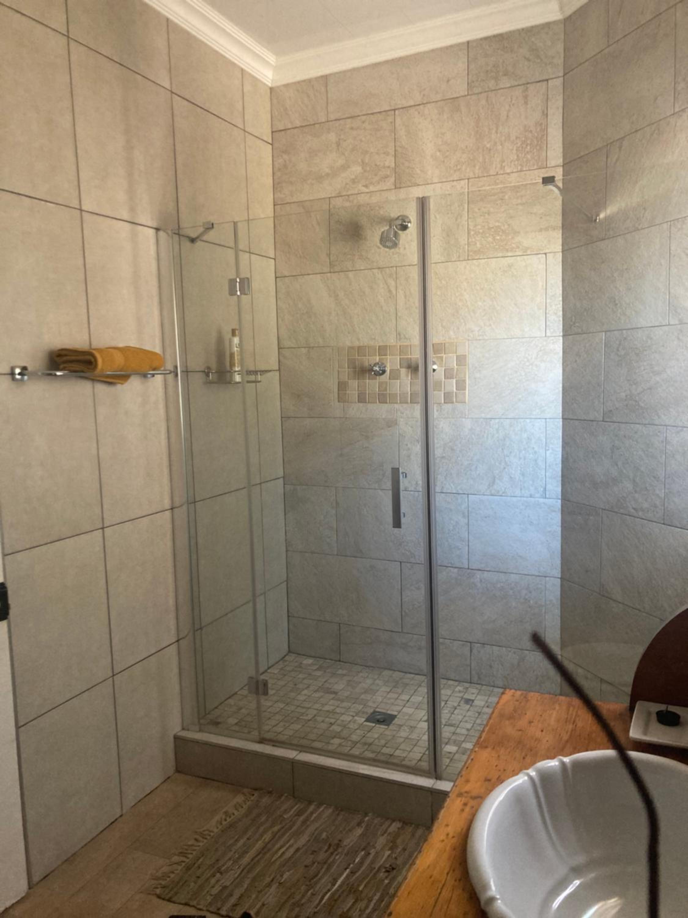 Deluxe Double Room with Bath - Photo 24