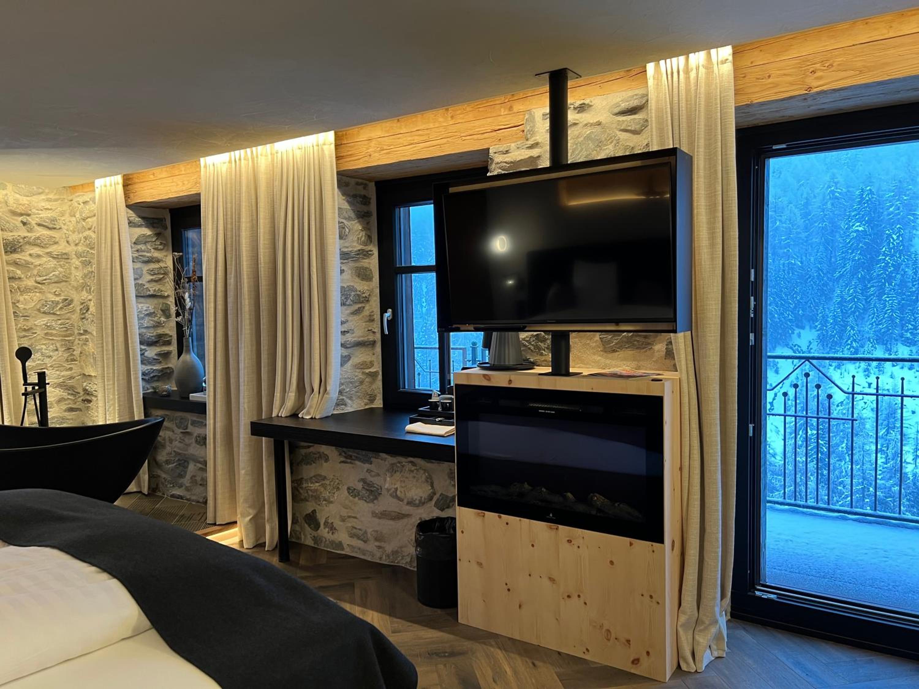 Deluxe Junior Suite
