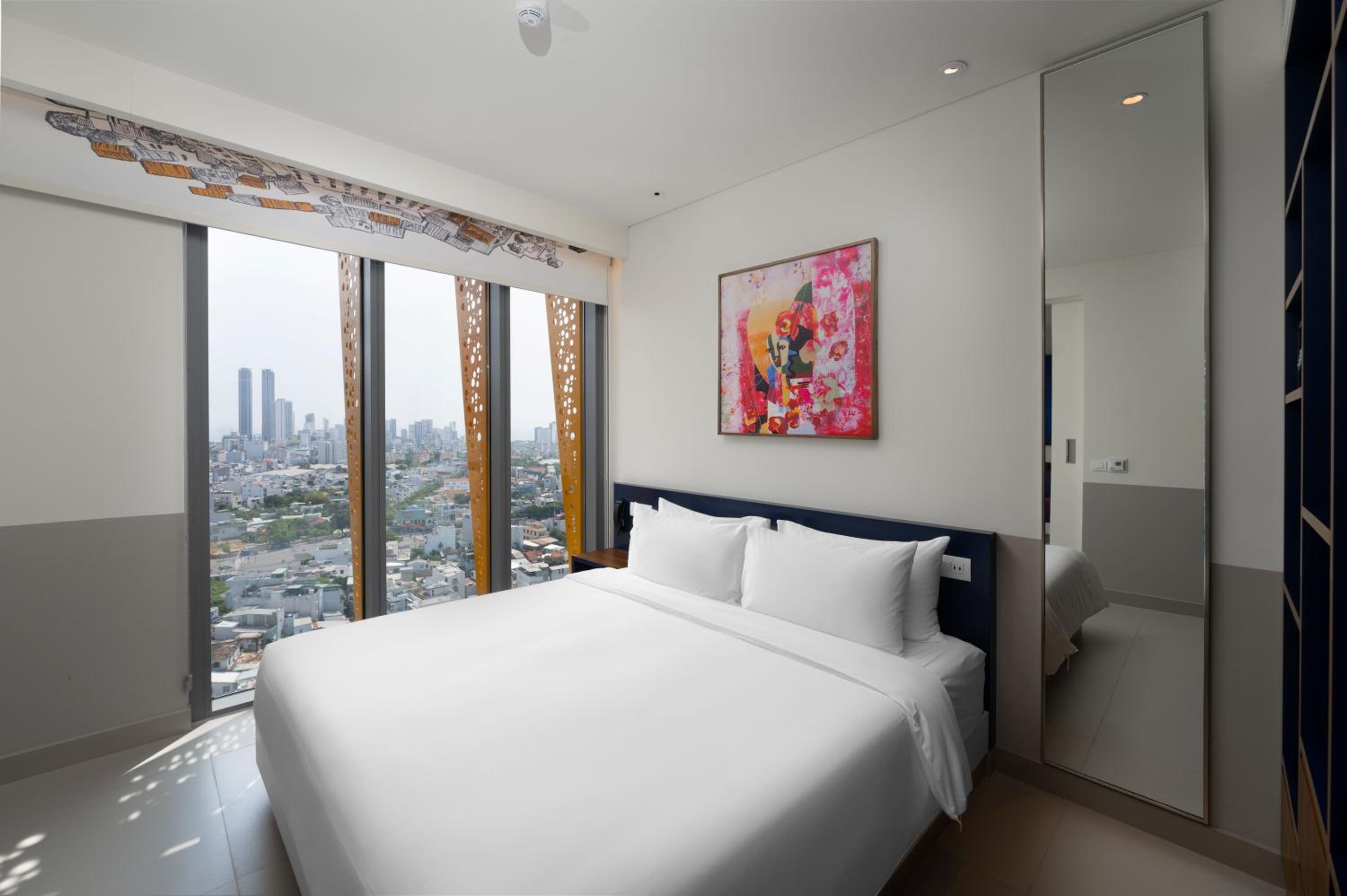 Junior Suite with City View photo 2