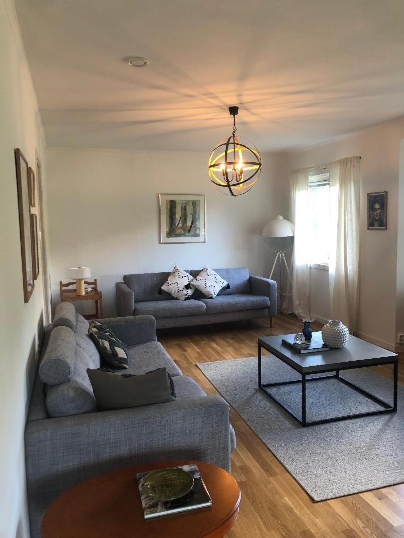 Three-Bedroom House photo 3