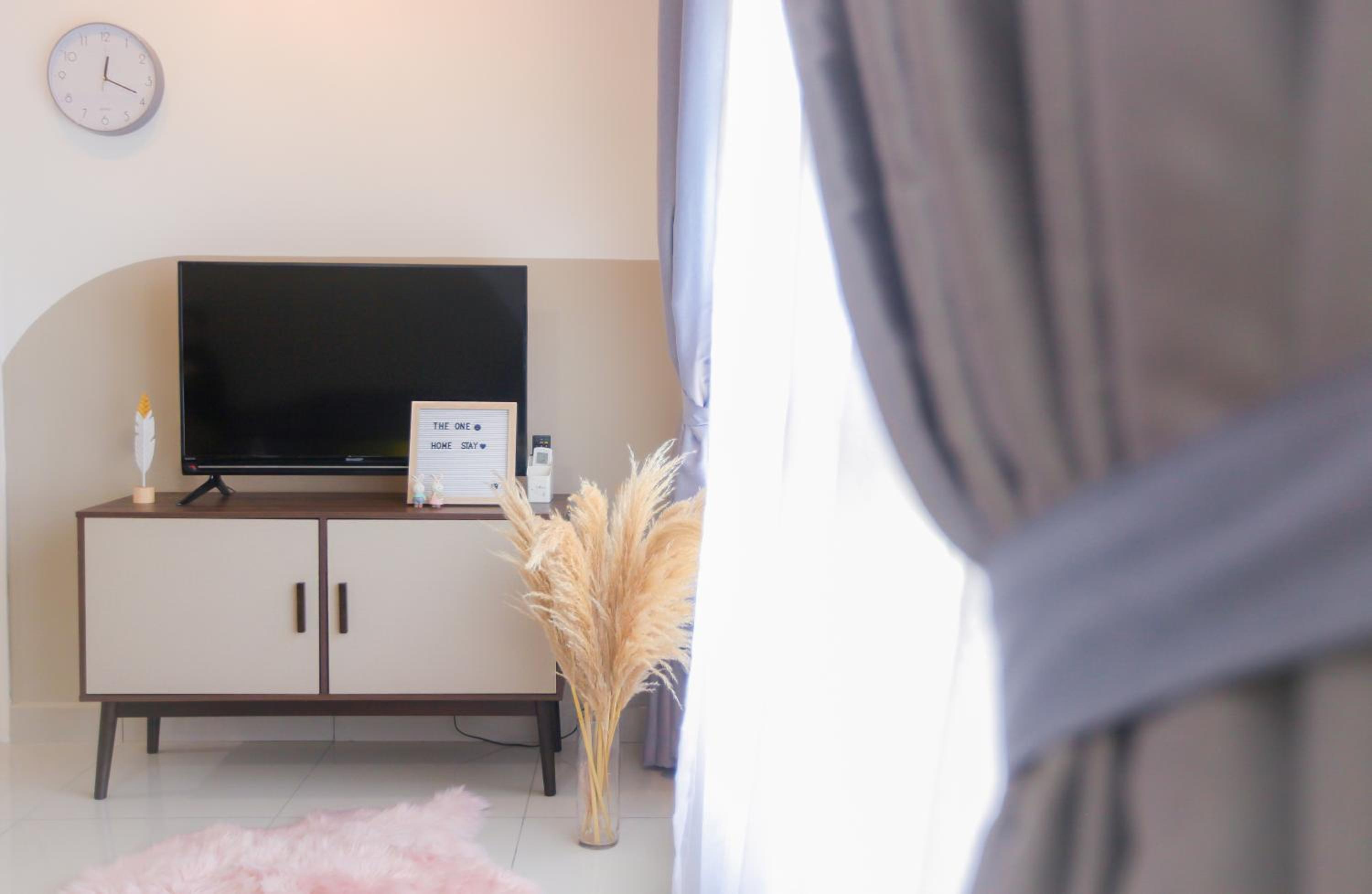 One-Bedroom Apartment photo 2