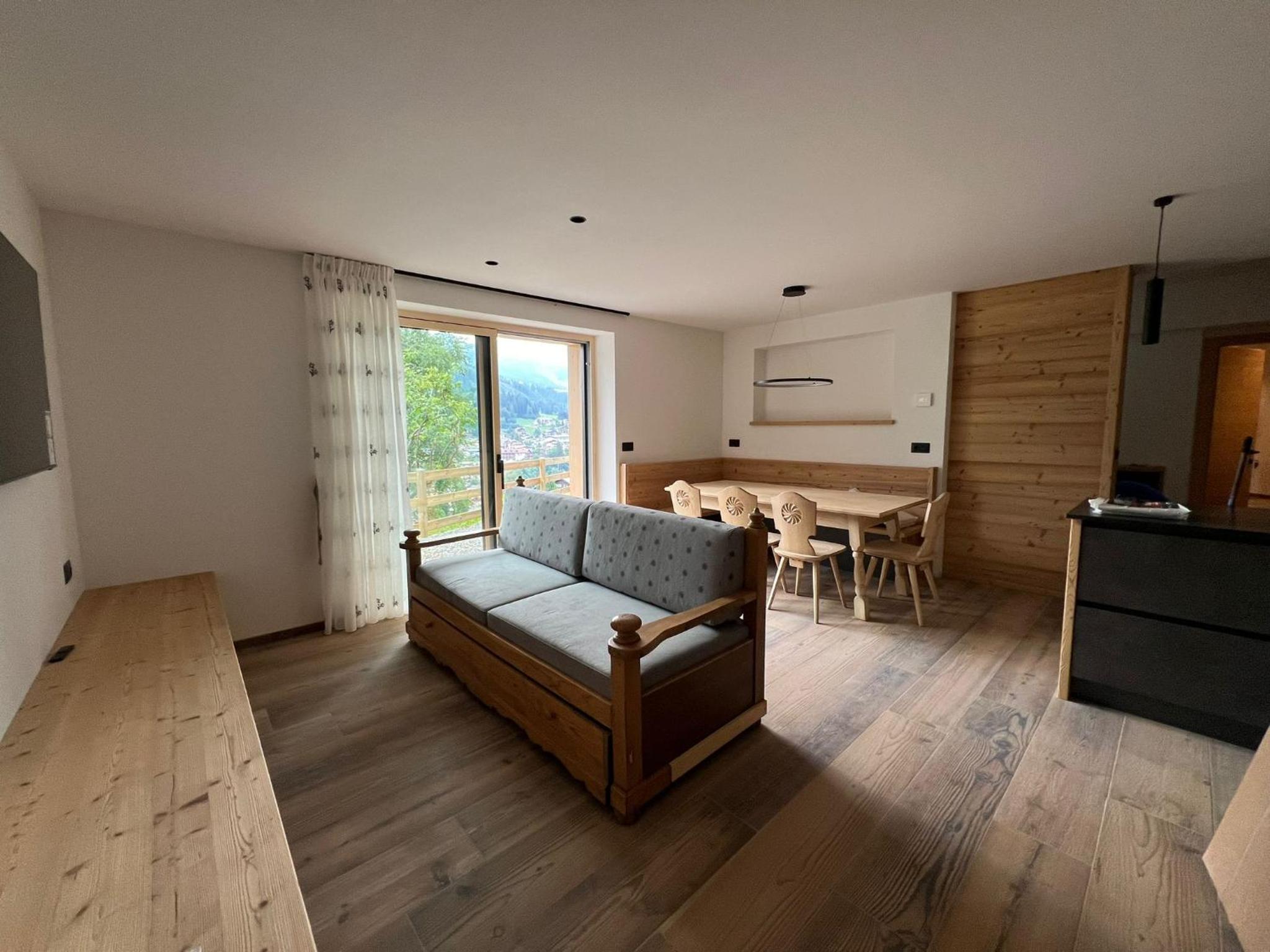 Three-Bedroom Apartment photo 1