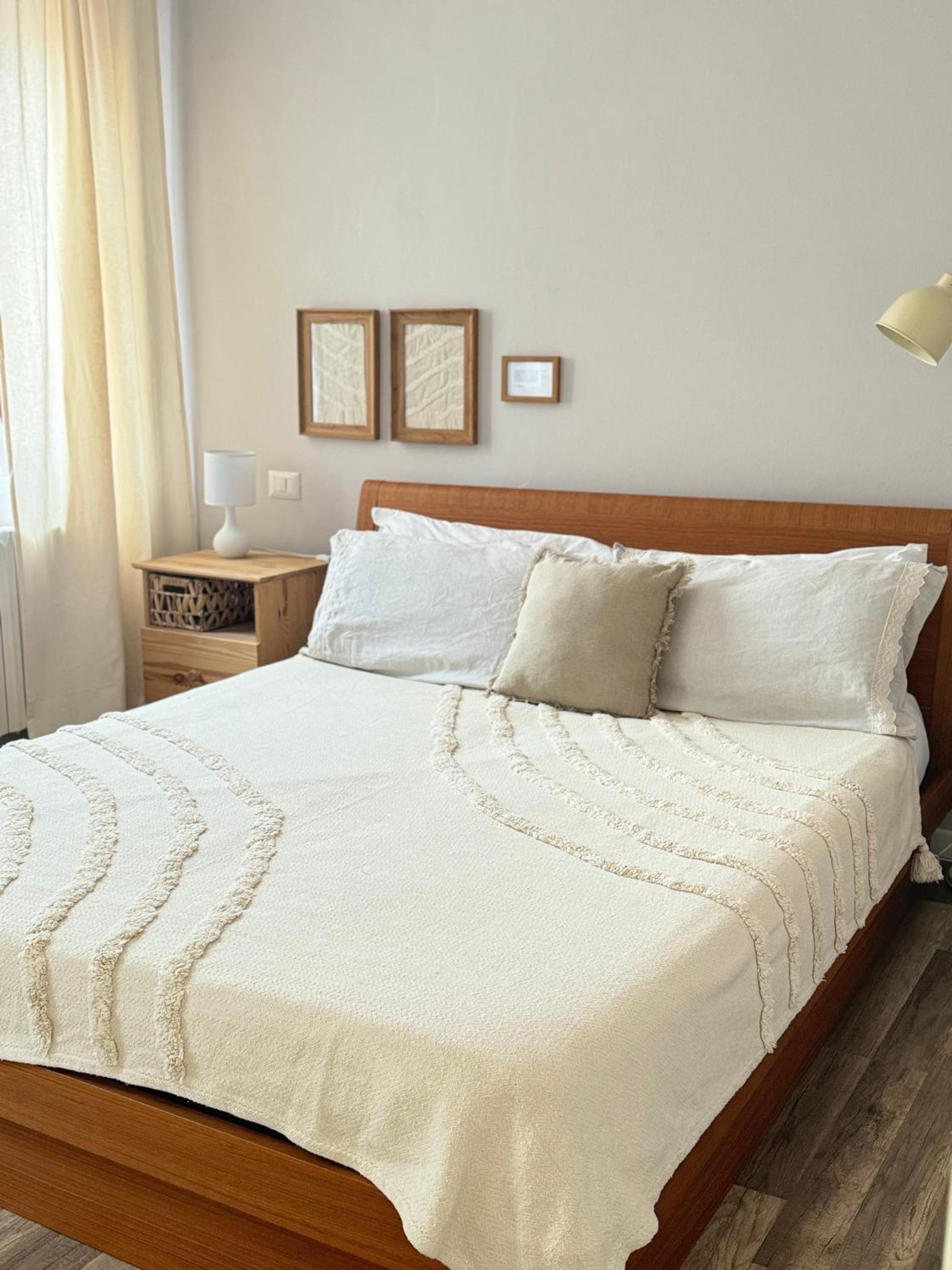 Quadruple Room with Shared Bathroom