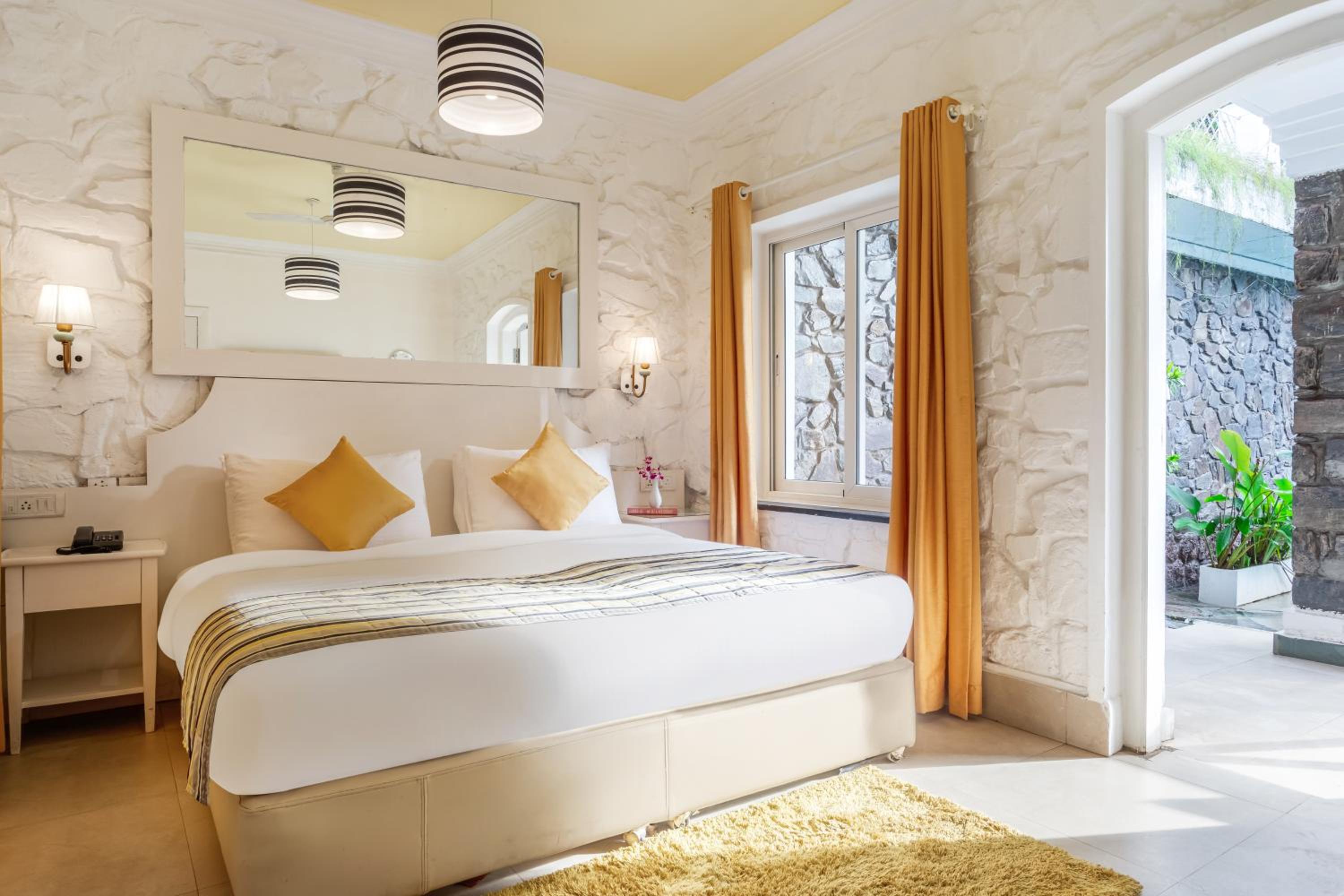 Standard Double Room - Photo 1