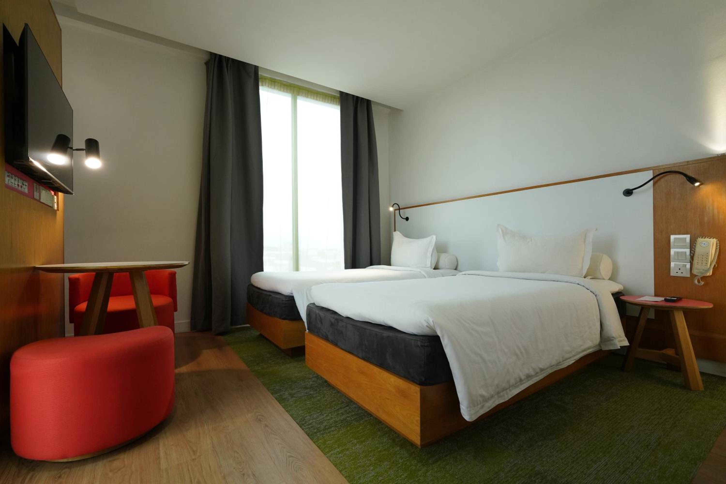 Standard Twin Room photo 2