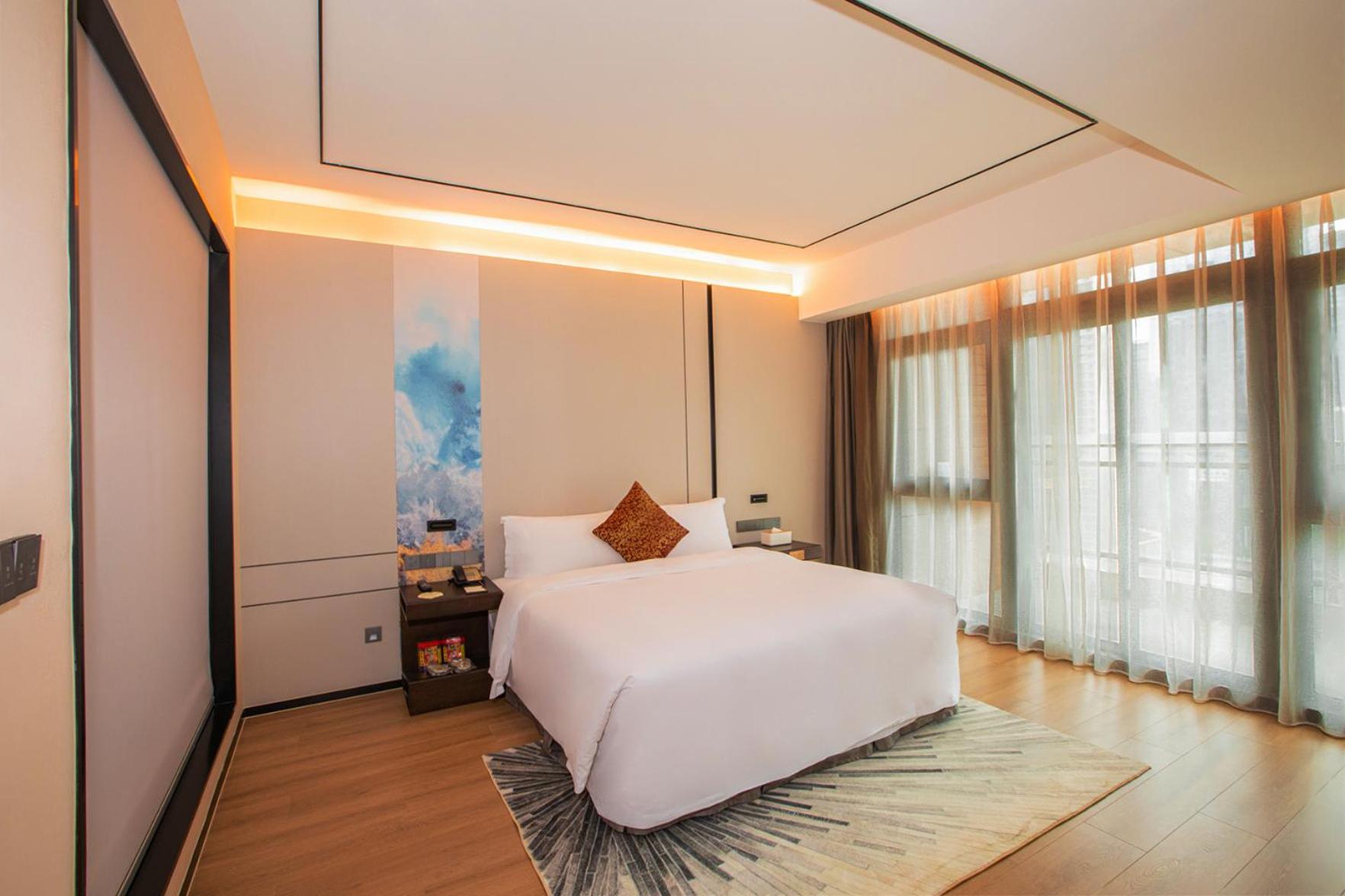 Deluxe Suite photo 2