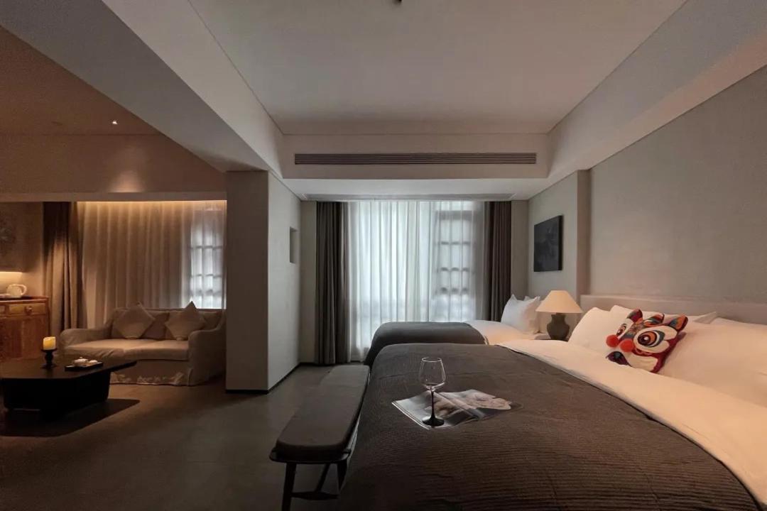 Twin Room with Bath photo 1