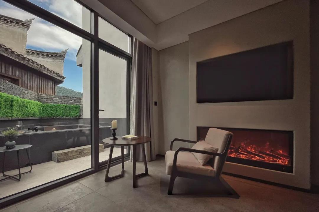 King Room with Balcony photo 2