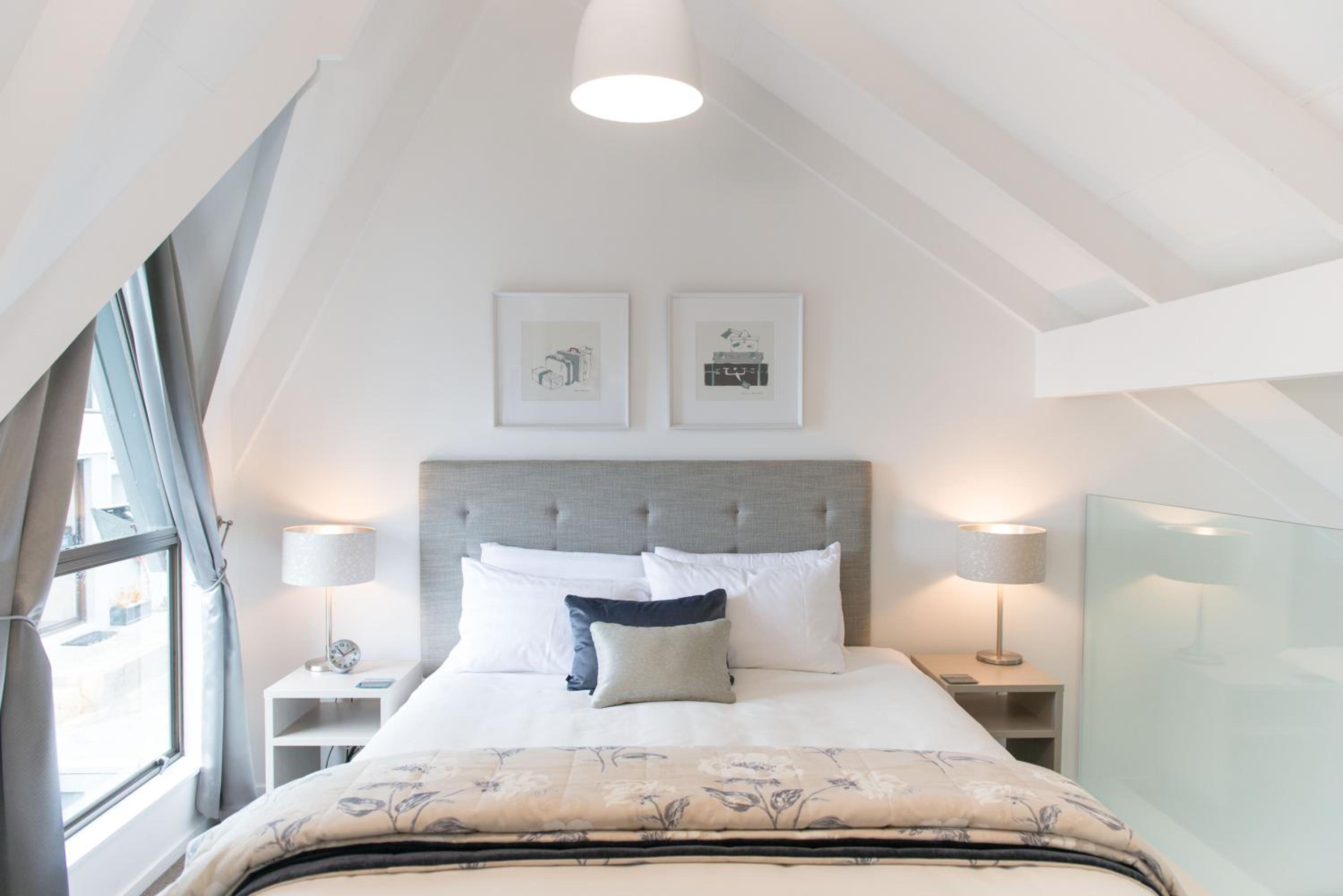 Large Superior Loft Suite thumbnail 5