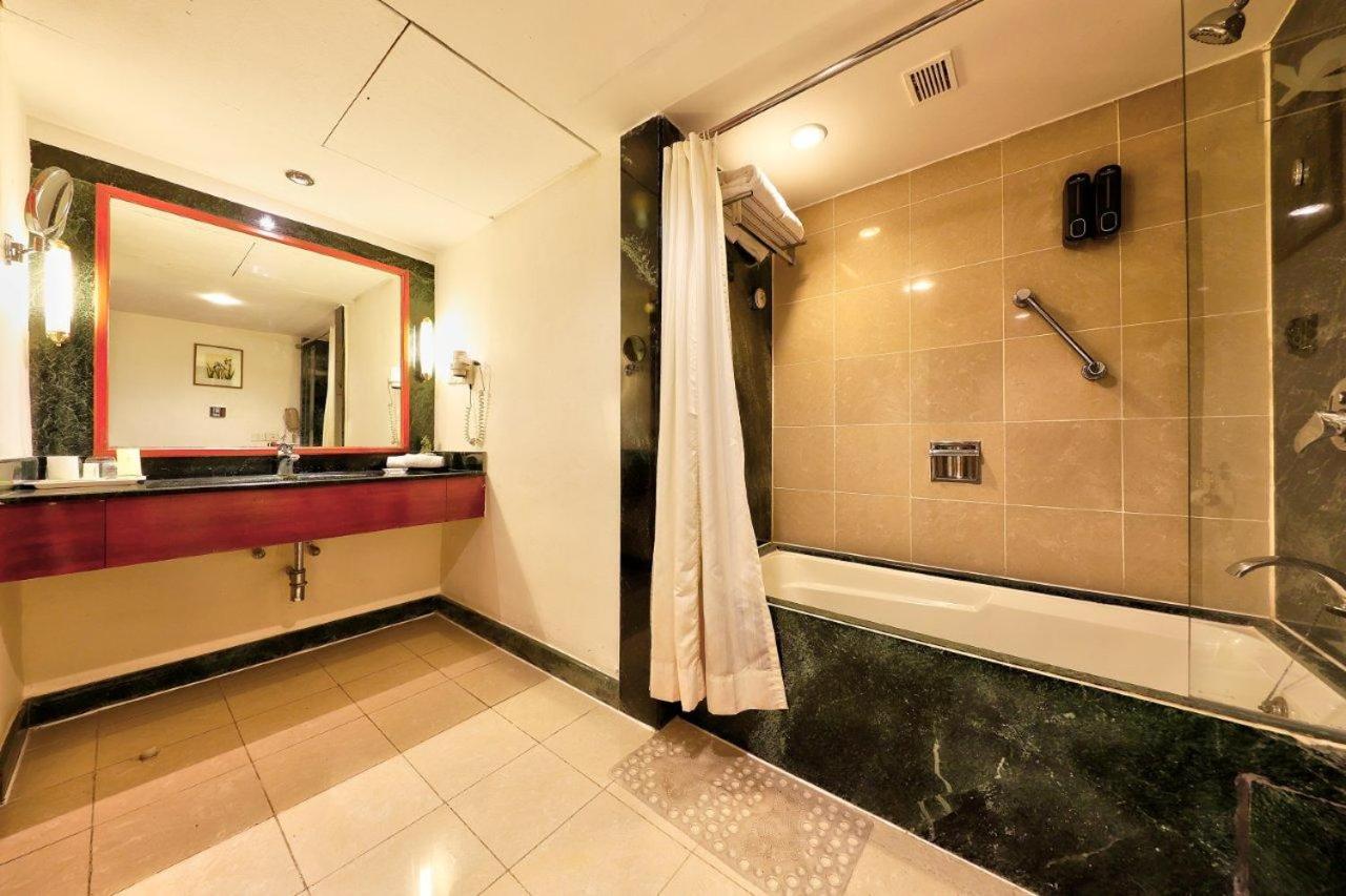 Family Suite with 20% discount on Food & Soft Beverage - Photo 3