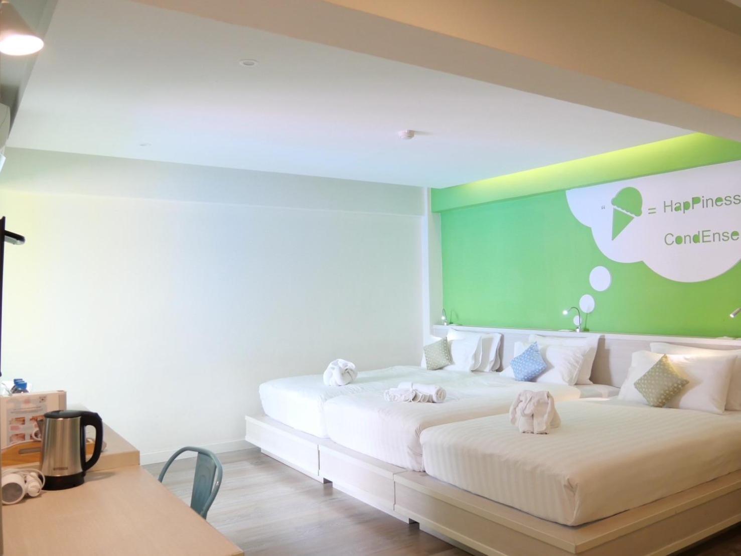 Triple Room with Balcony - Photo 4