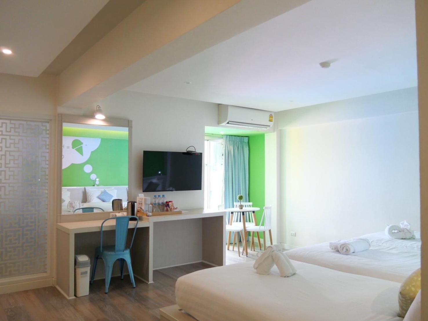 Triple Room with Balcony - Photo 7