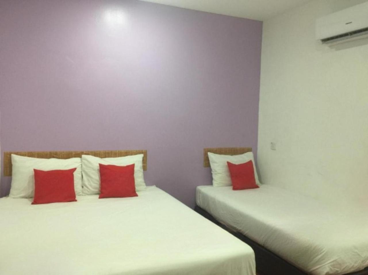Deluxe Triple Room photo 2