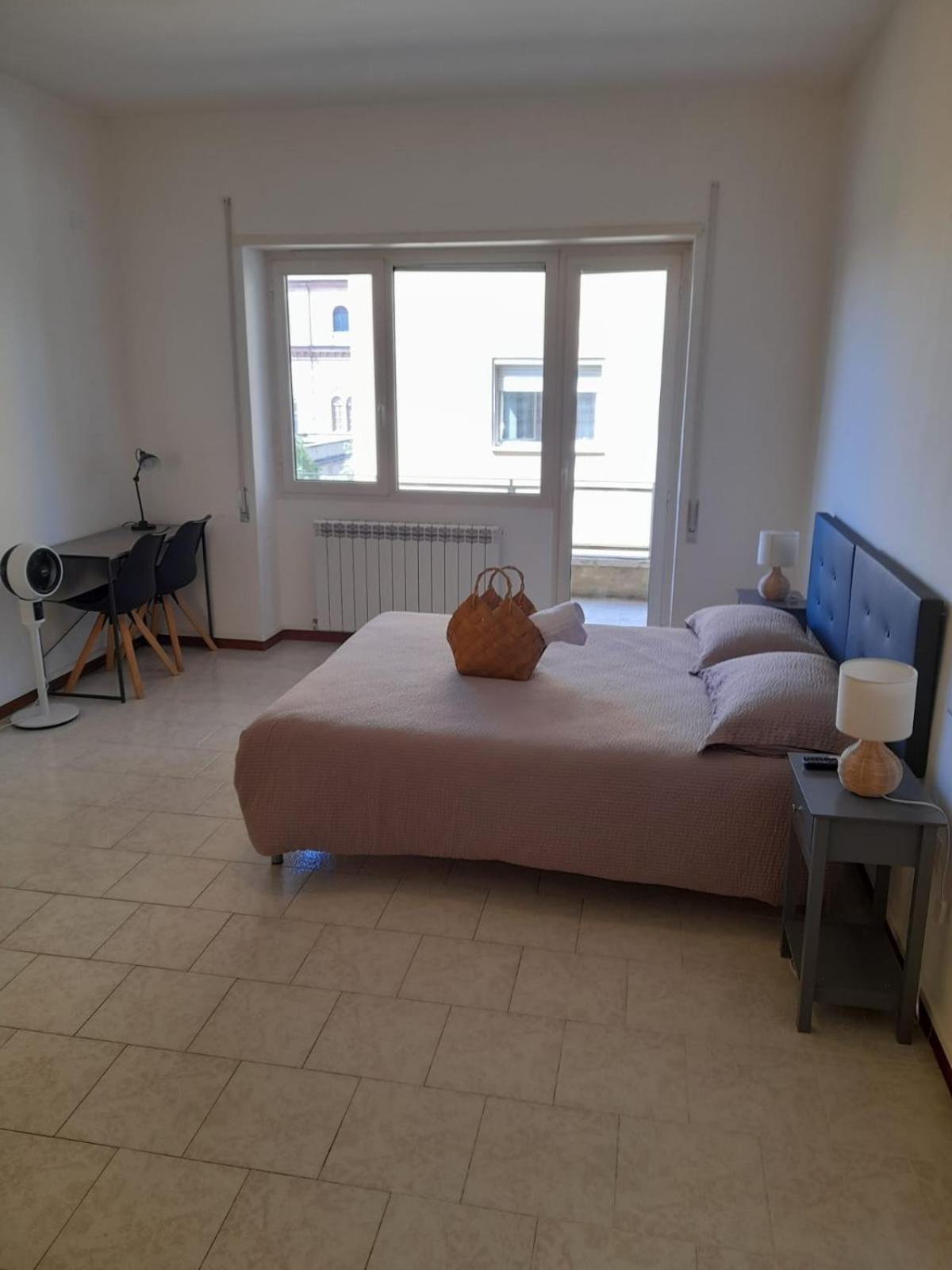 Double Room with Shared Bathroom photo 1