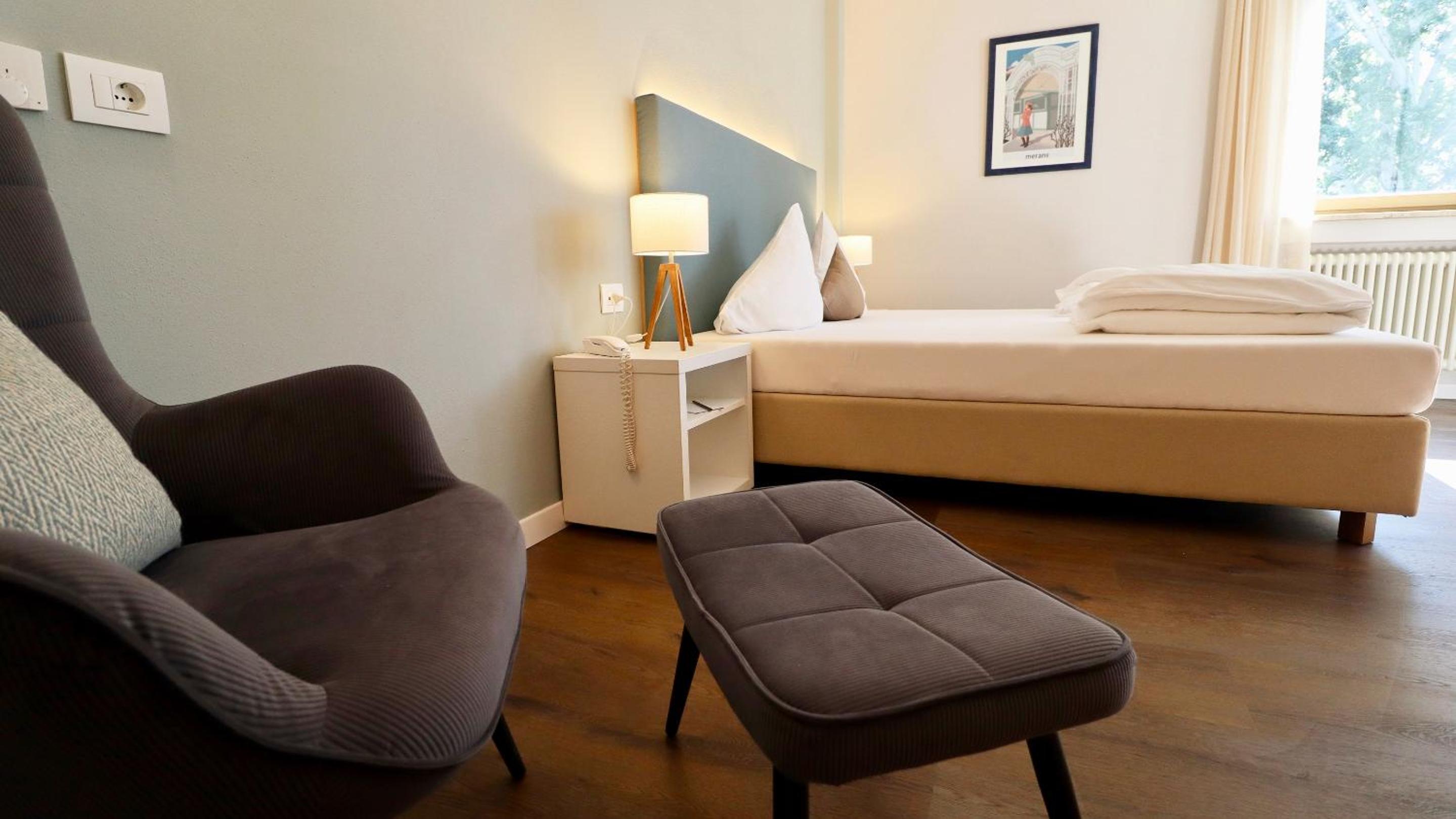 Double or Twin Room - Photo 6