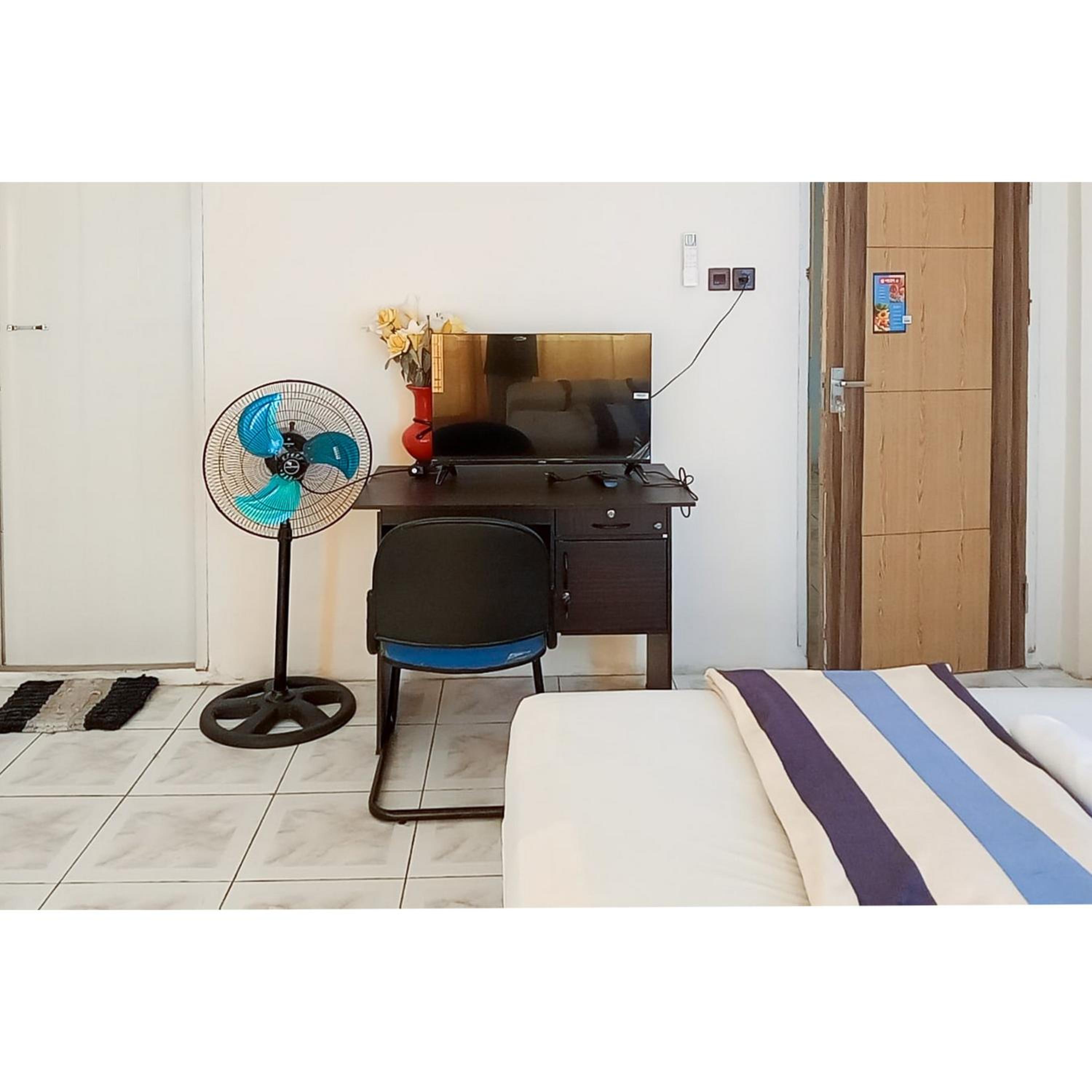Standard Twin Room - Photo 2