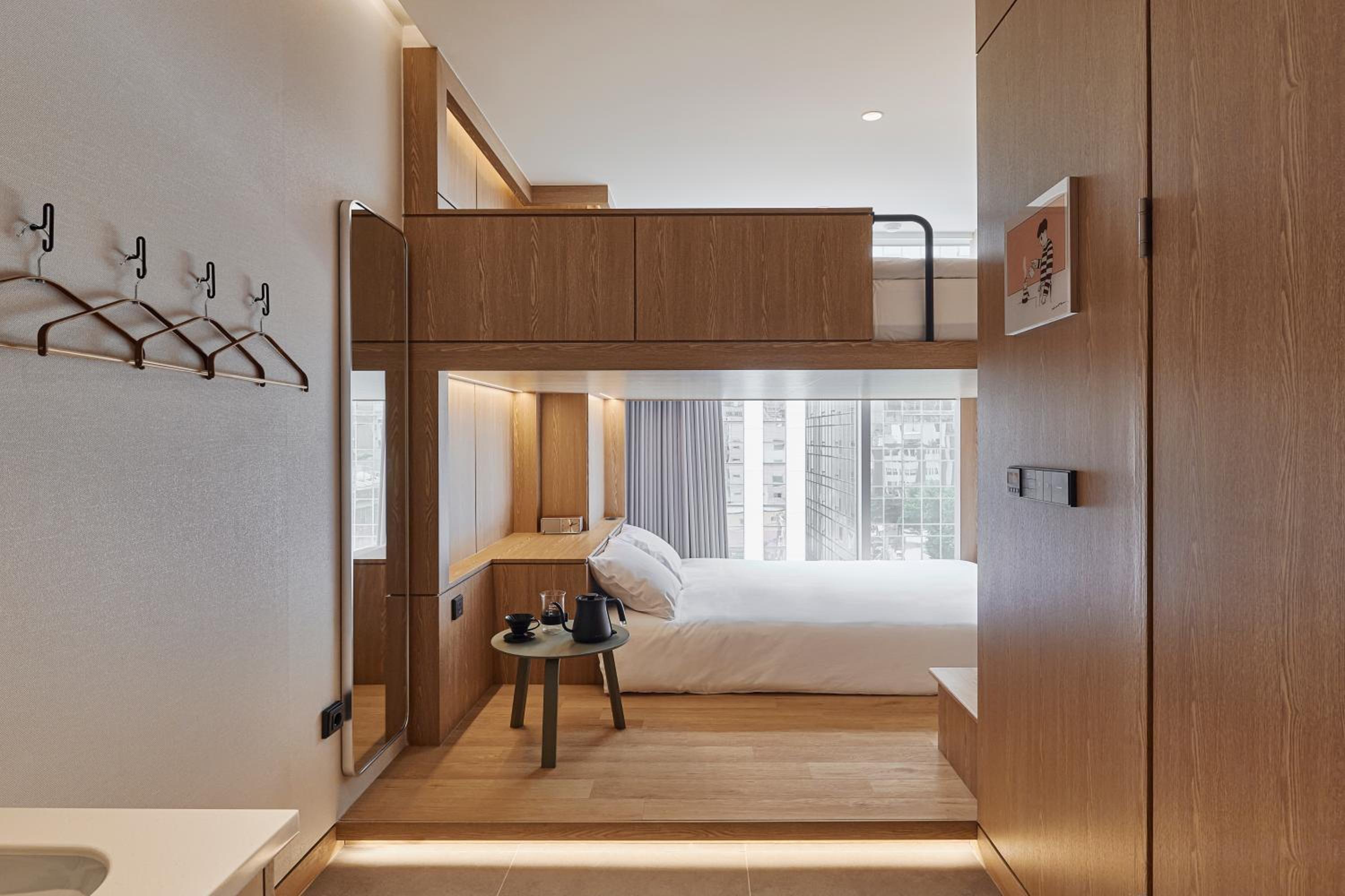 A-1 (1 Double Bed, 2 Single Beds) - Photo 1