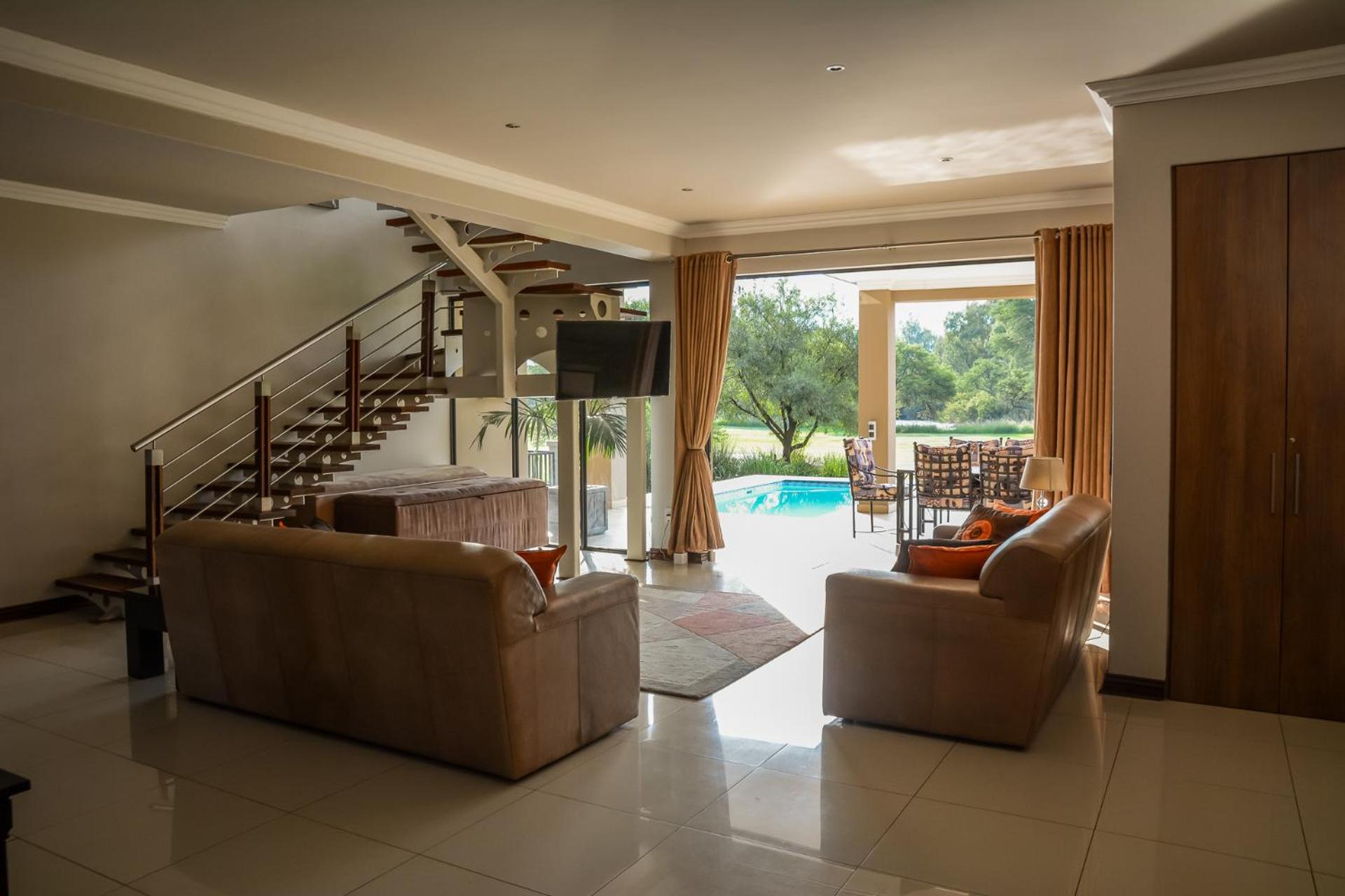 Four-Bedroom House photo 1