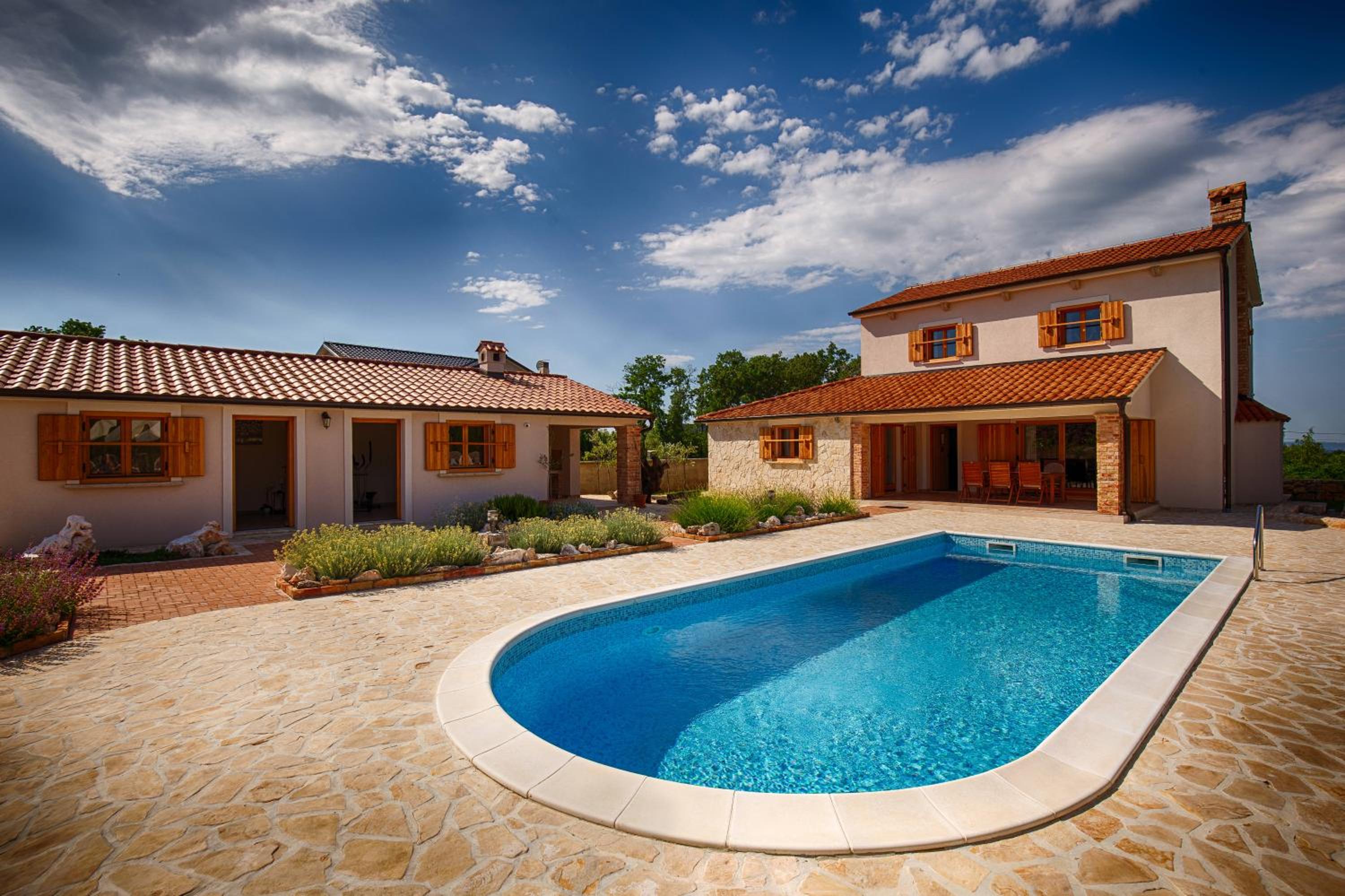 Three-Bedroom Villa photo 3