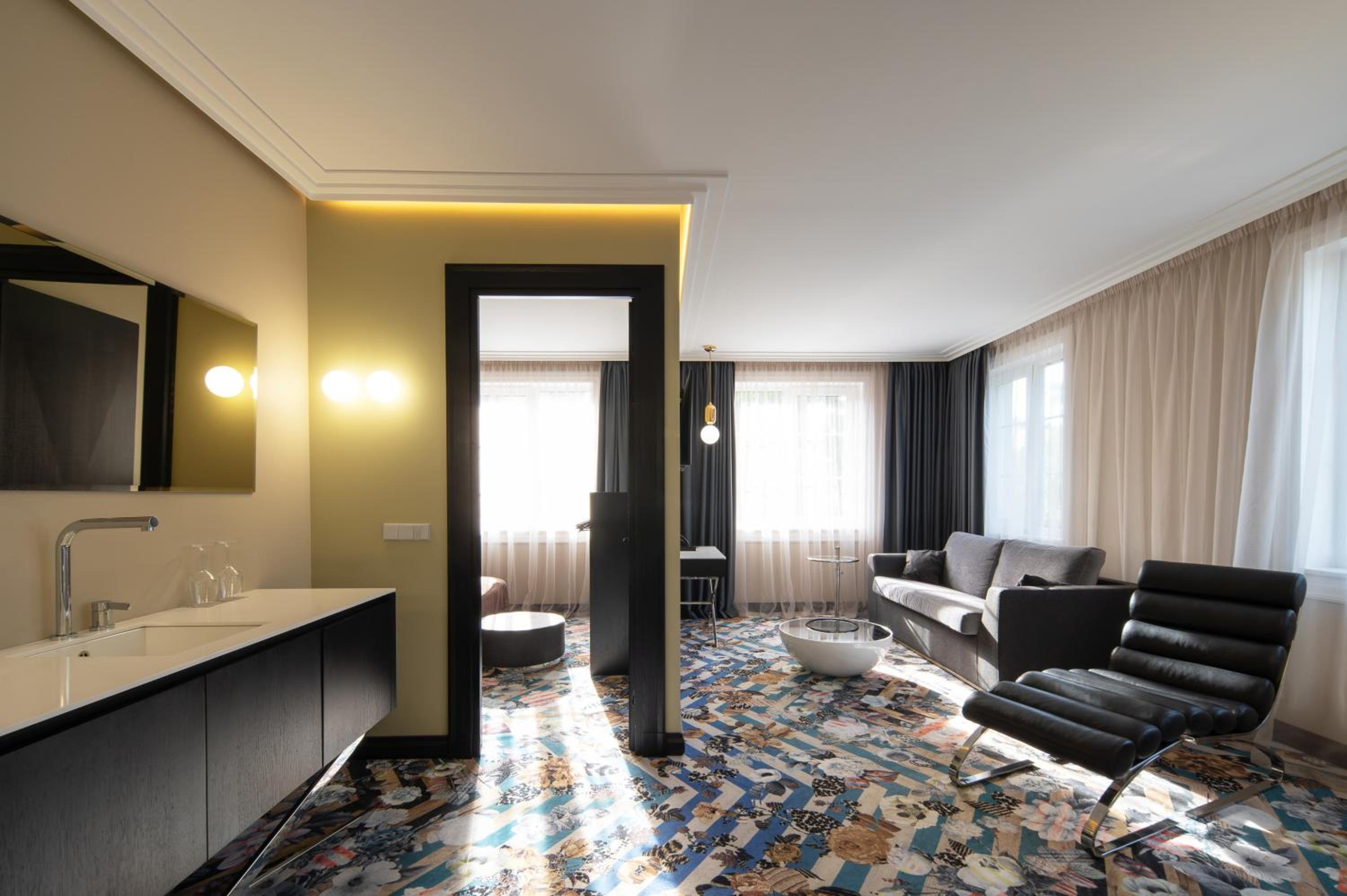 Junior Suite - Photo 1
