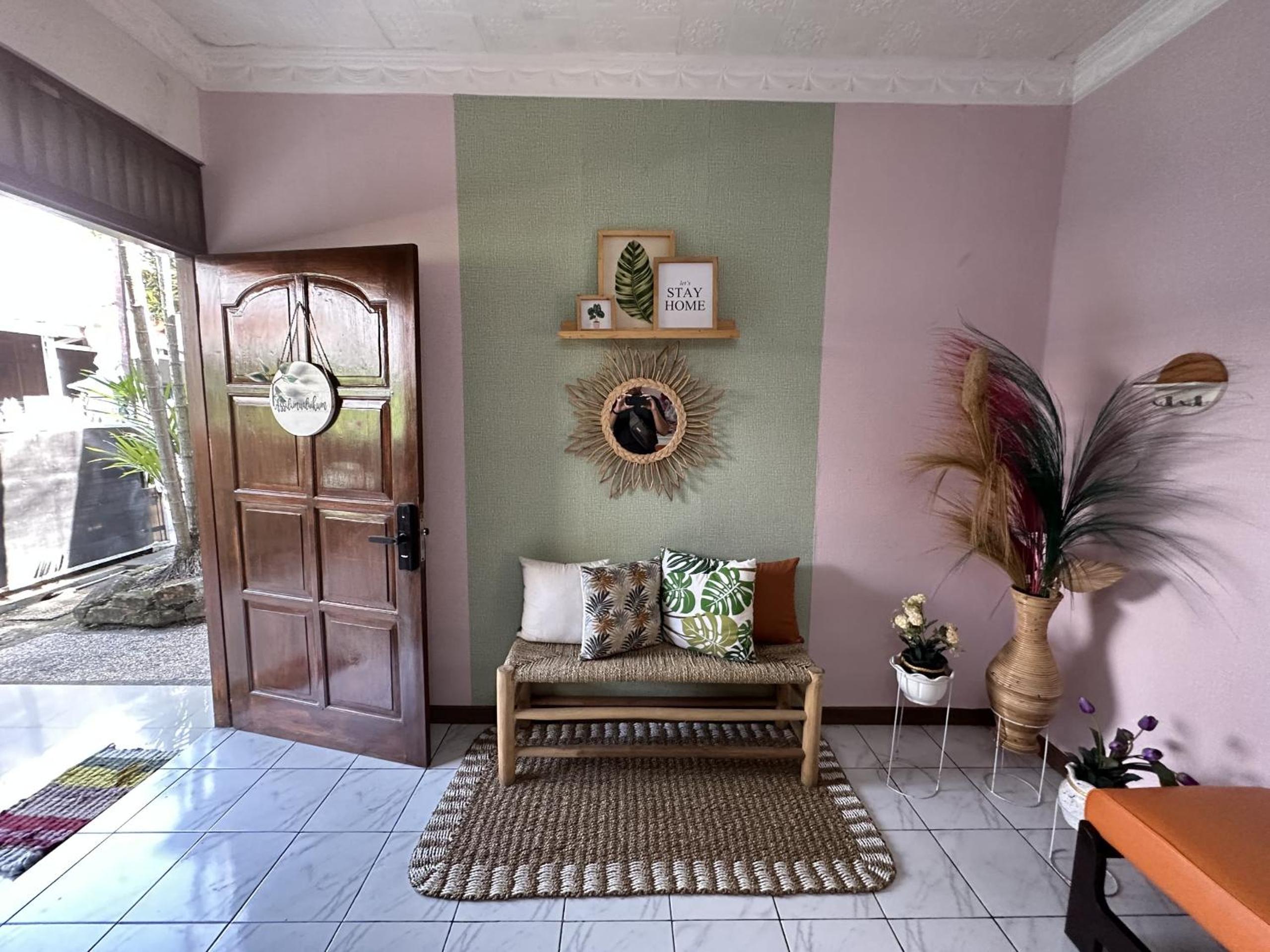 Three-Bedroom House photo 1