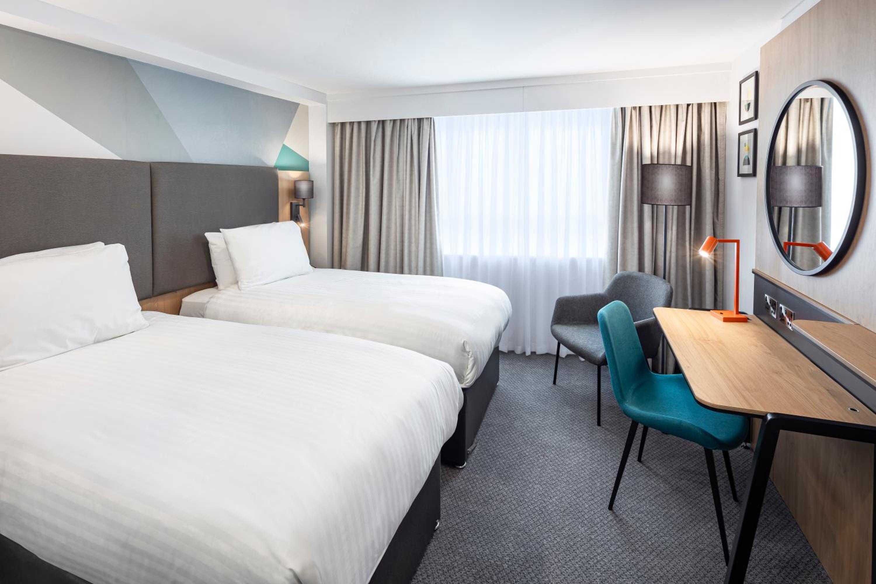 Standard Room with Two Single Beds - Photo 1