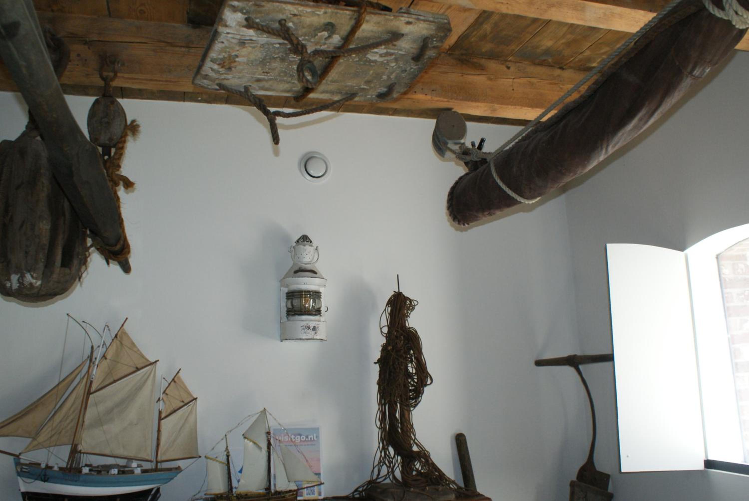Studio - Photo 12