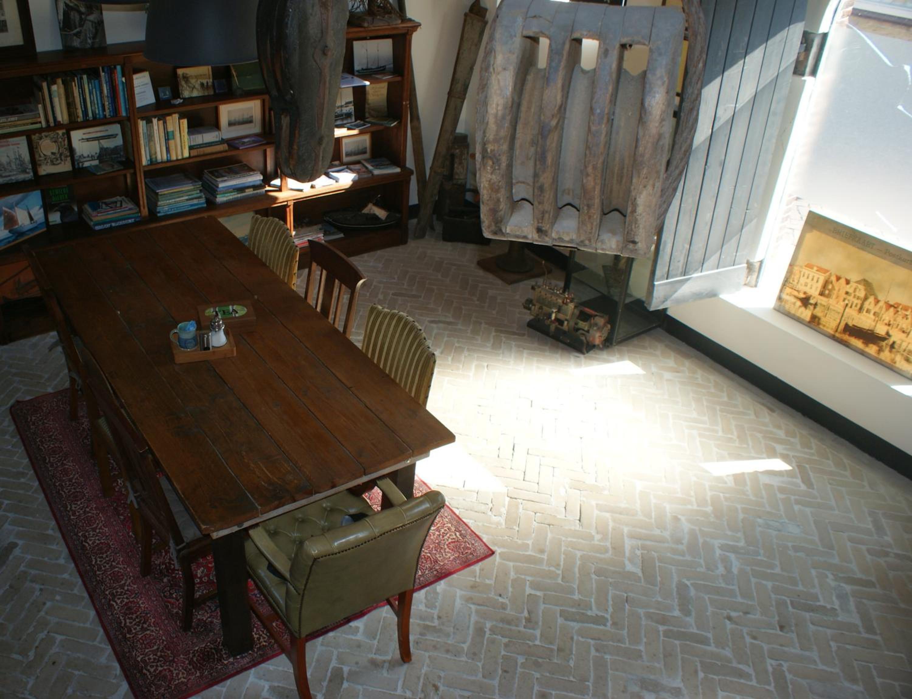Studio - Photo 5