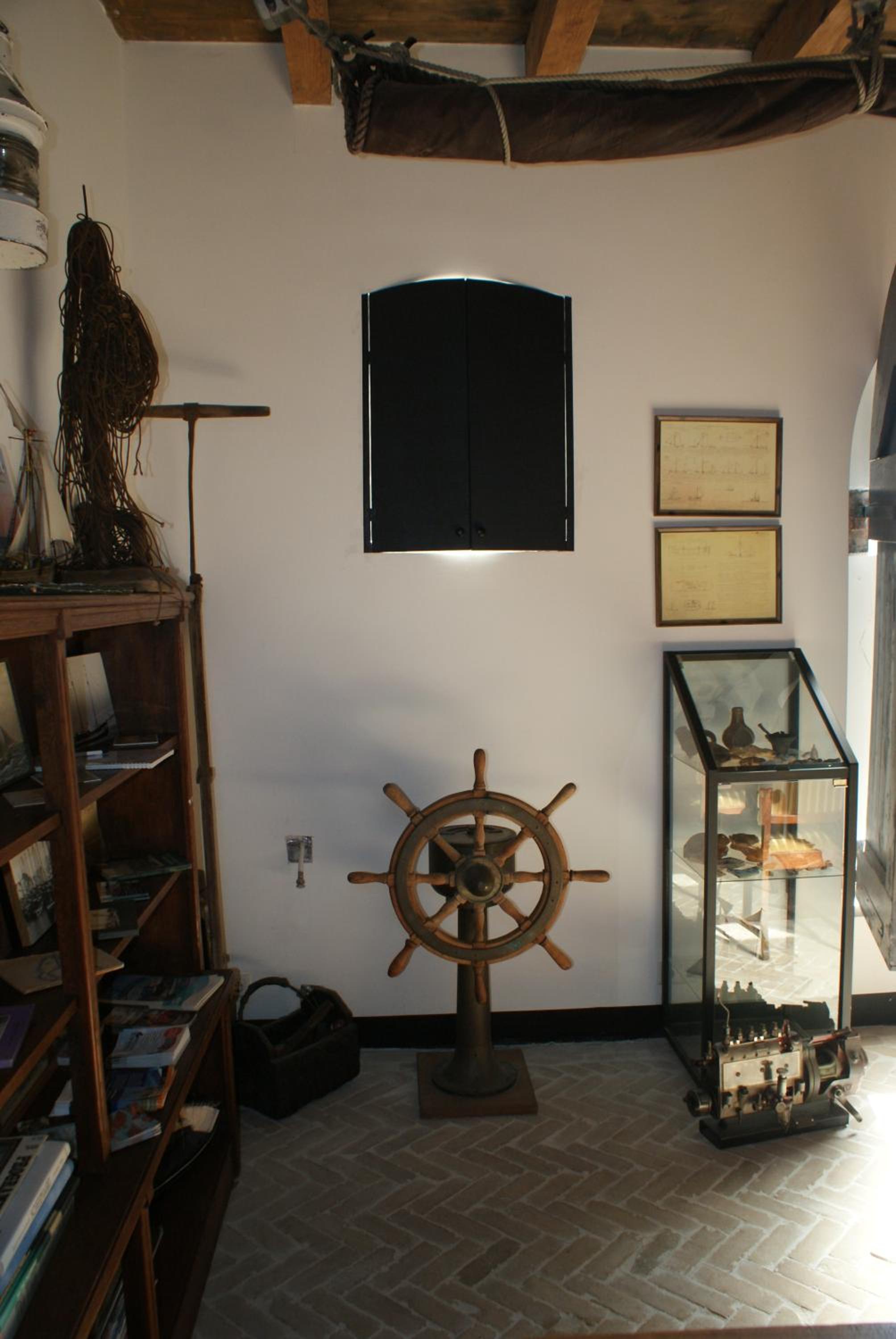 Studio - Photo 24